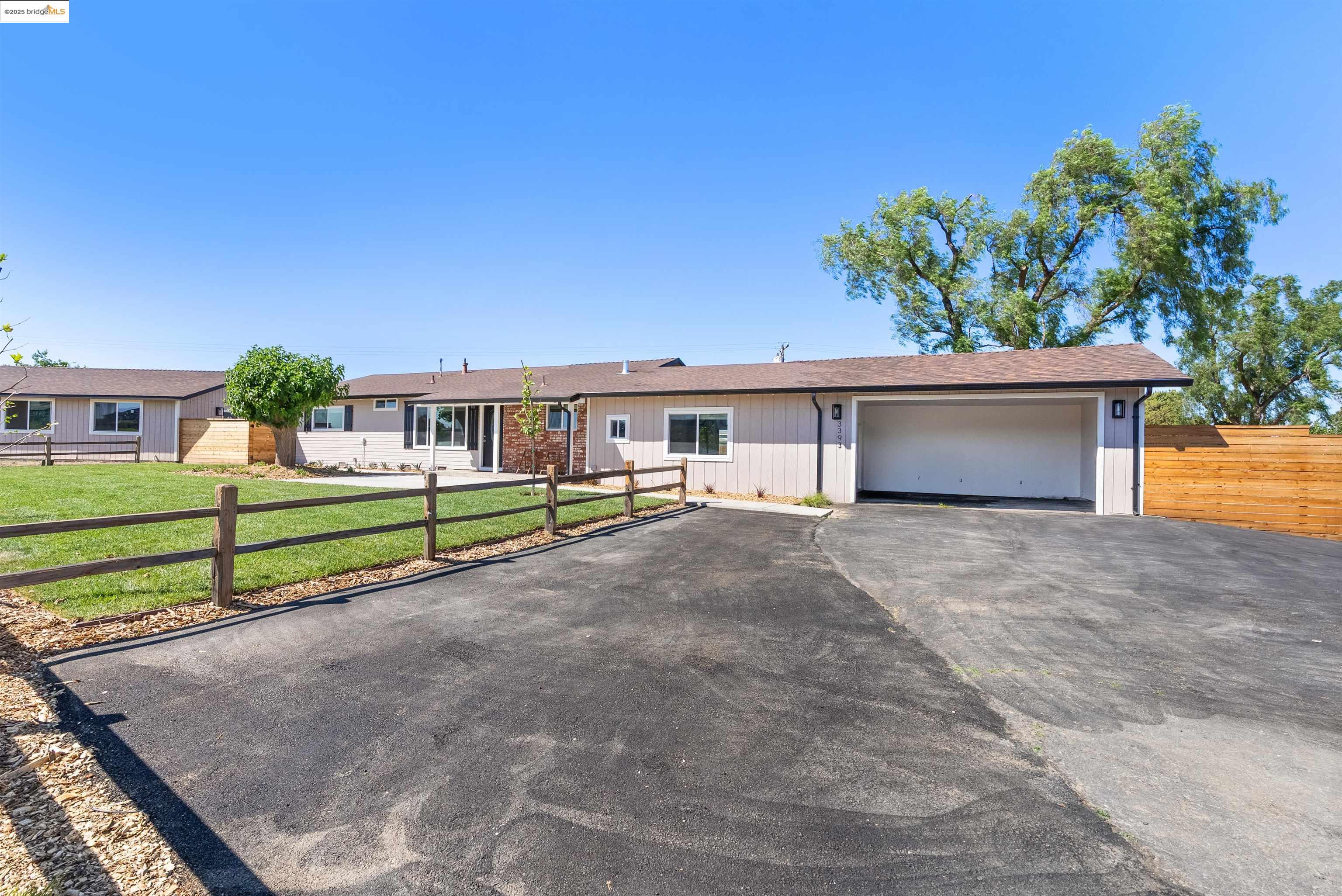 3393 Gateway Rd