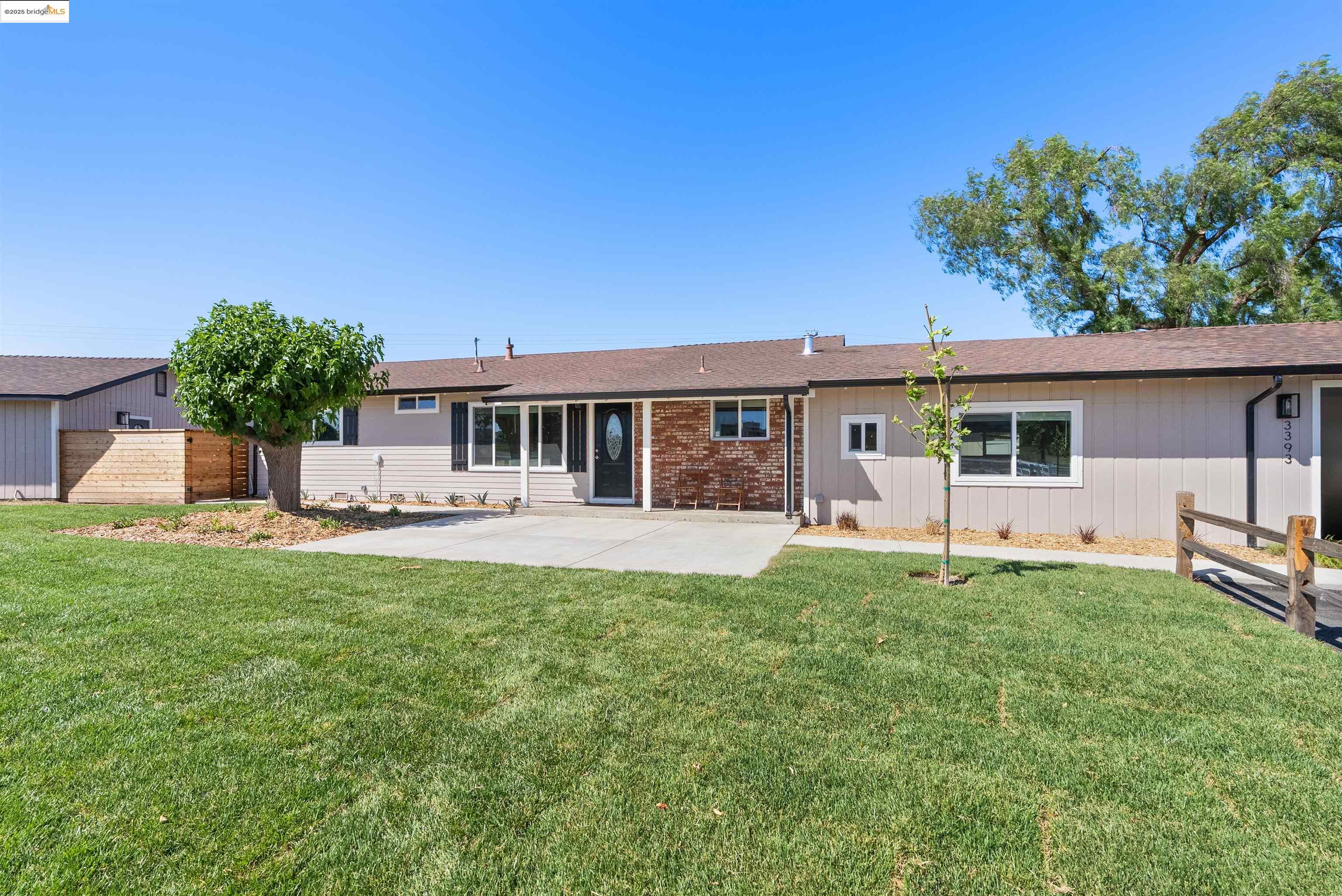 3393 Gateway Rd