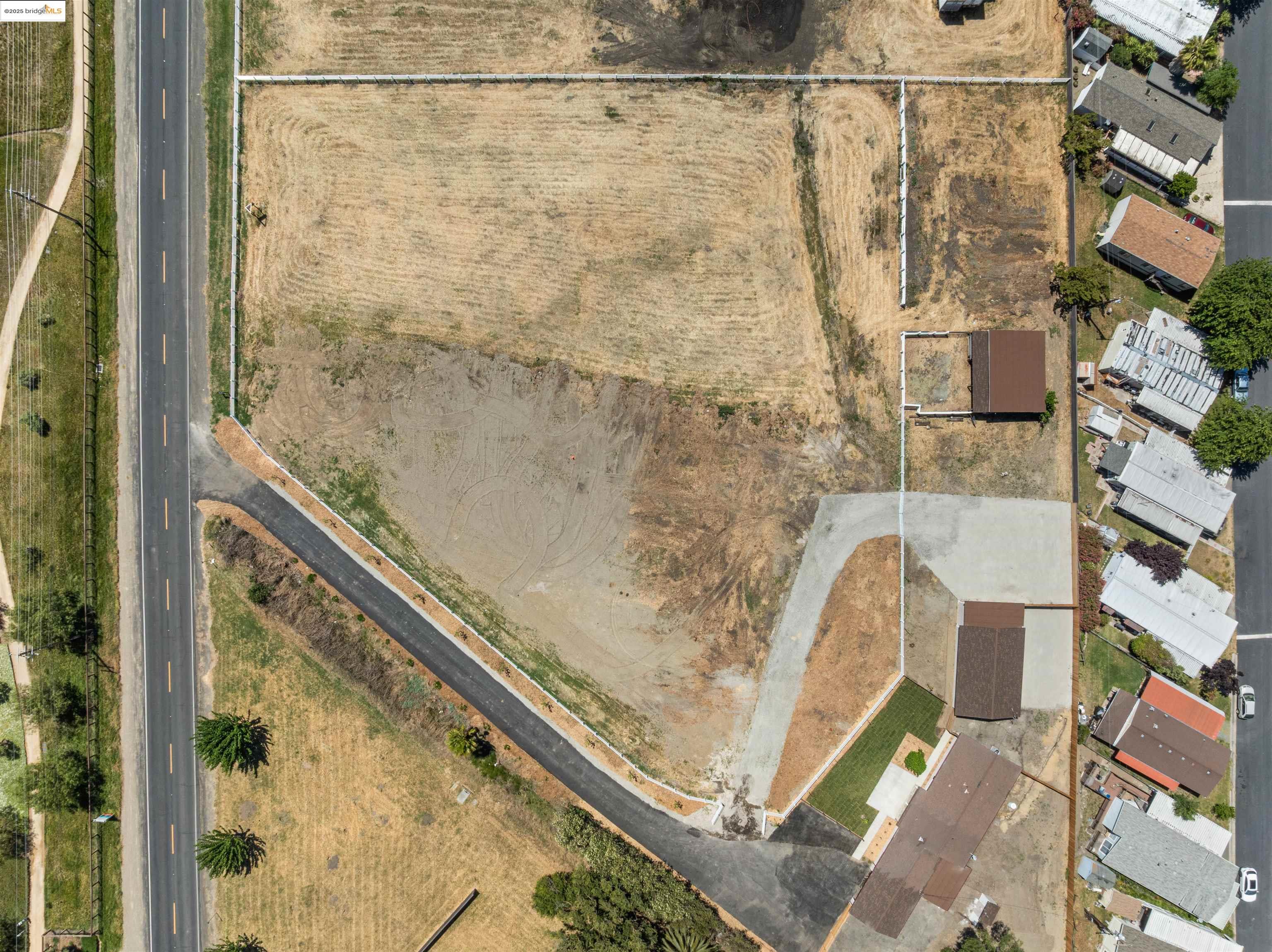 3393 Gateway Rd