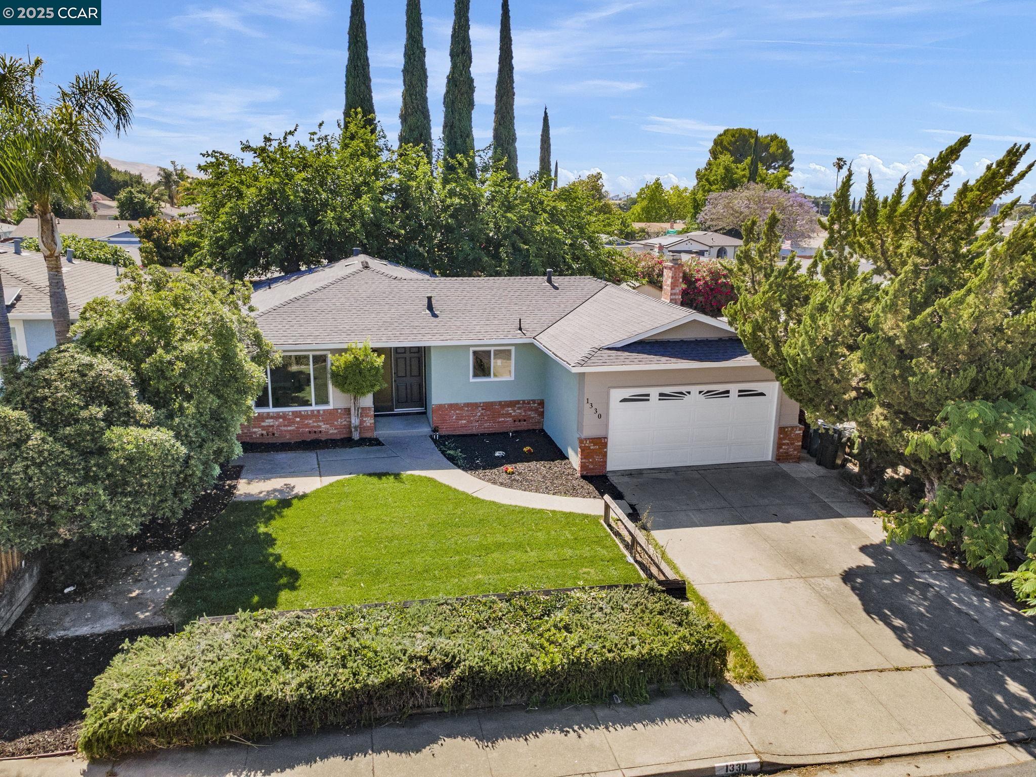 1330 Aster Dr