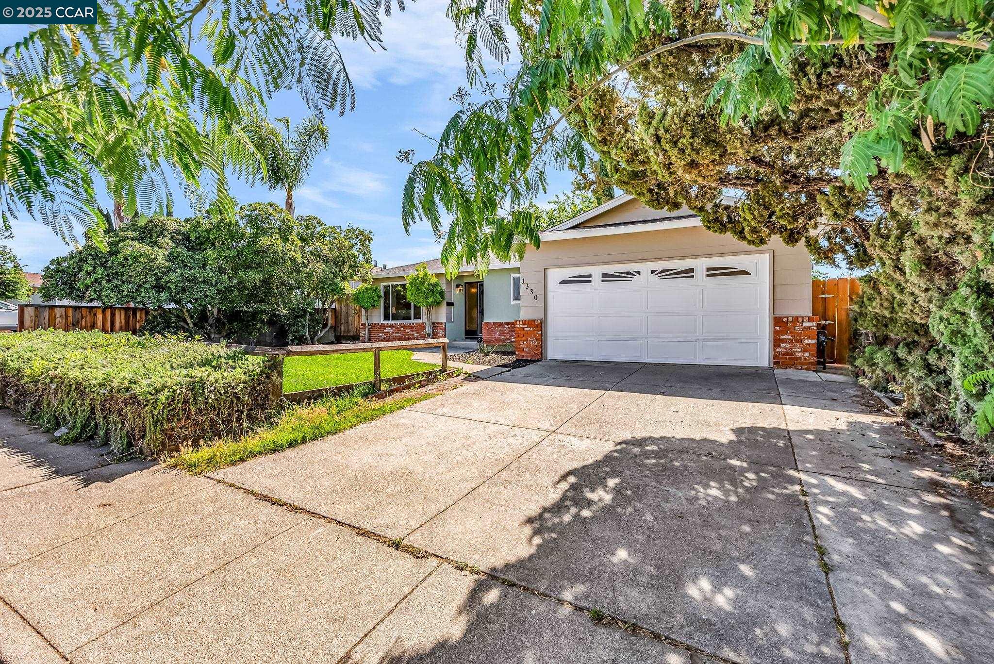 1330 Aster Dr