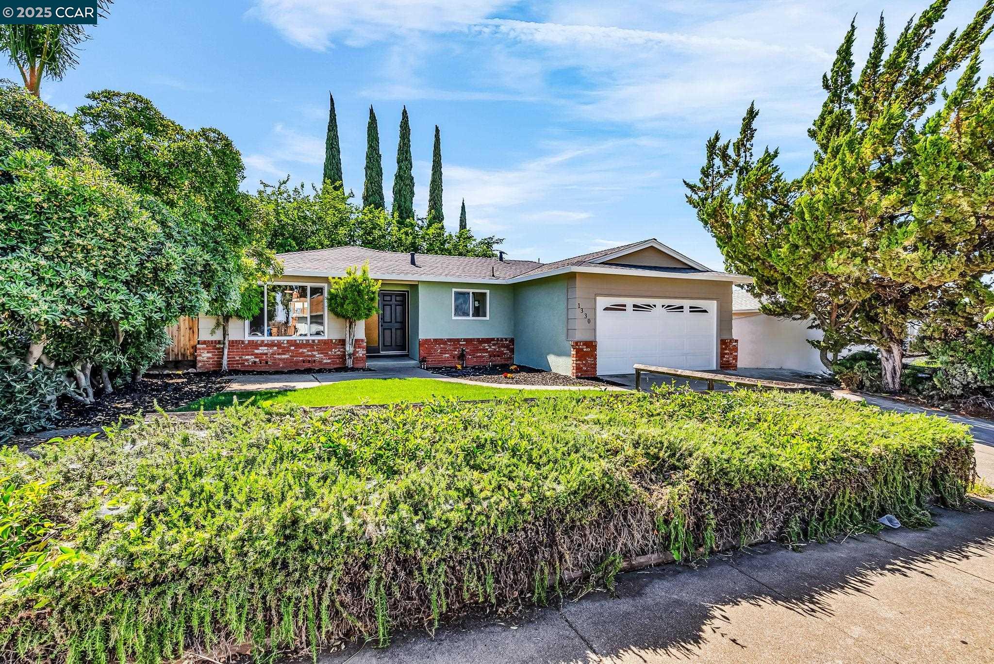 1330 Aster Dr