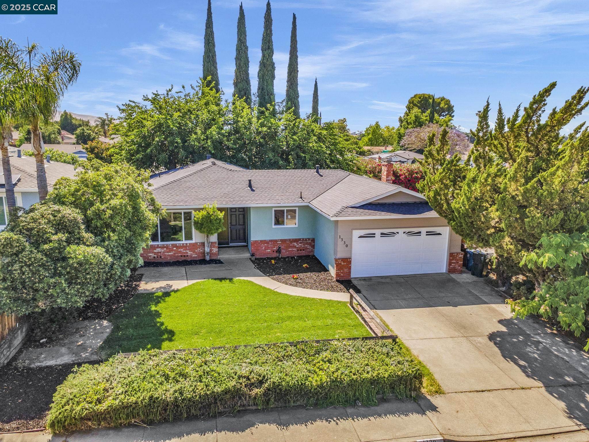1330 Aster Dr