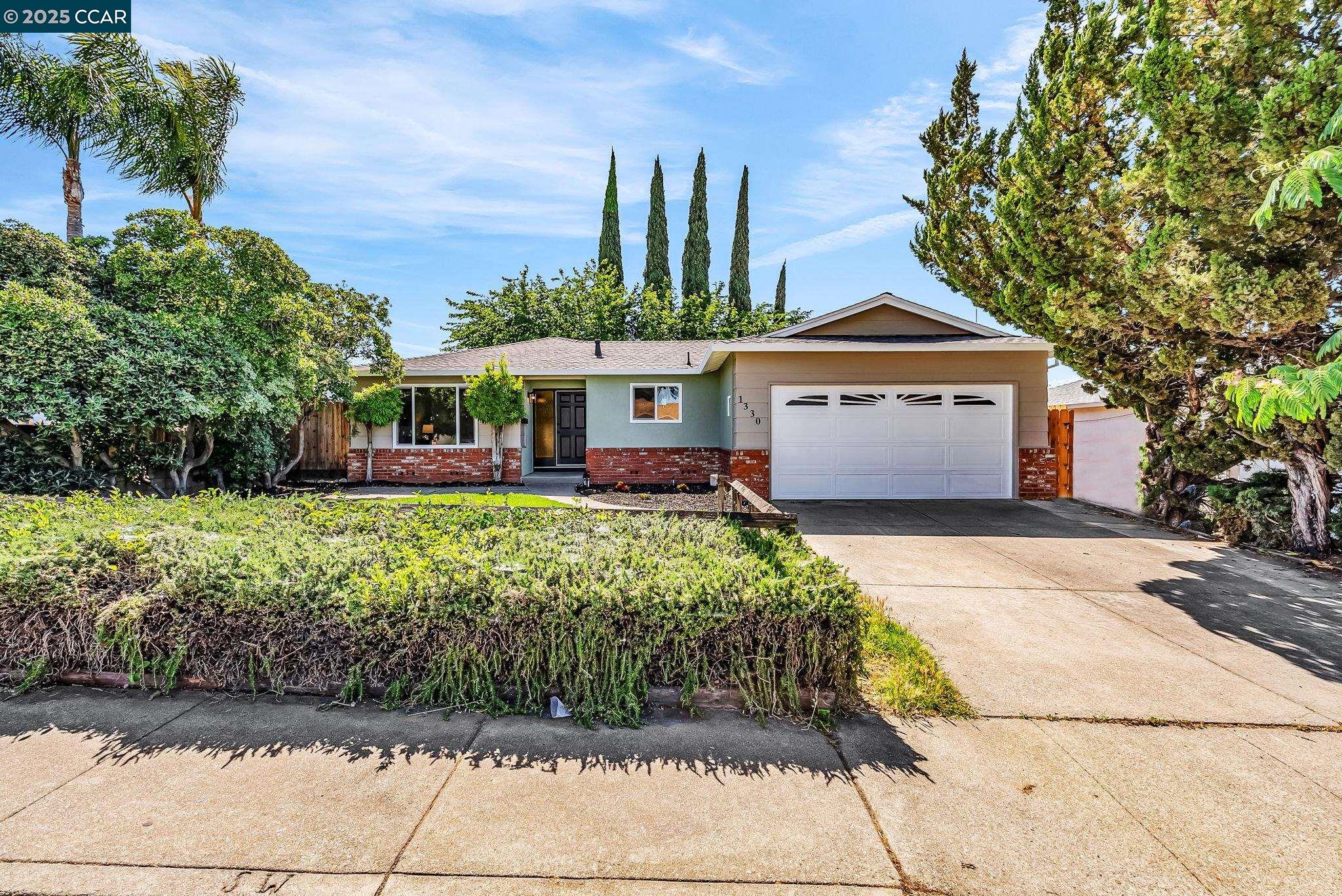 1330 Aster Dr