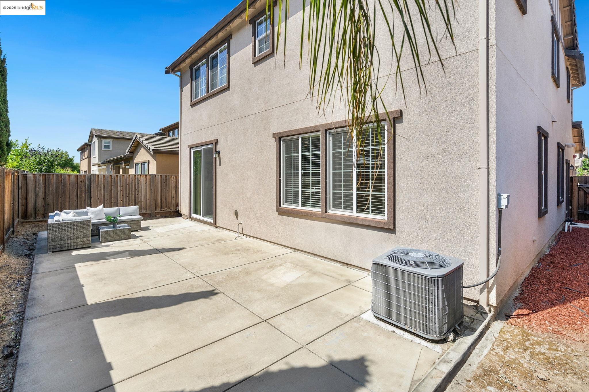 112 Willowrun Way