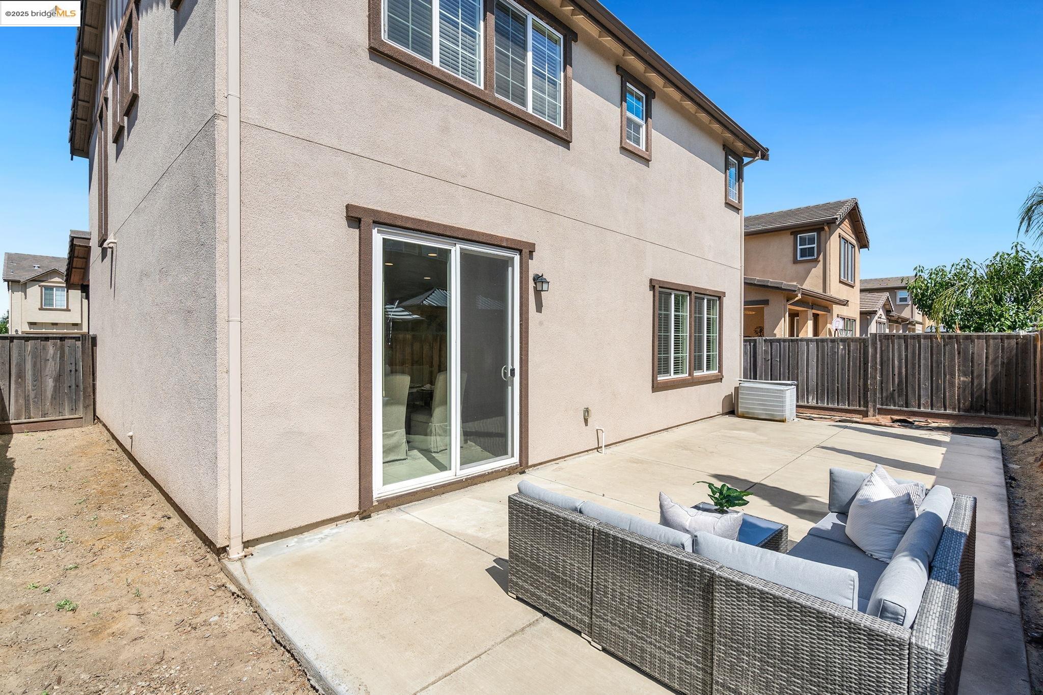 112 Willowrun Way