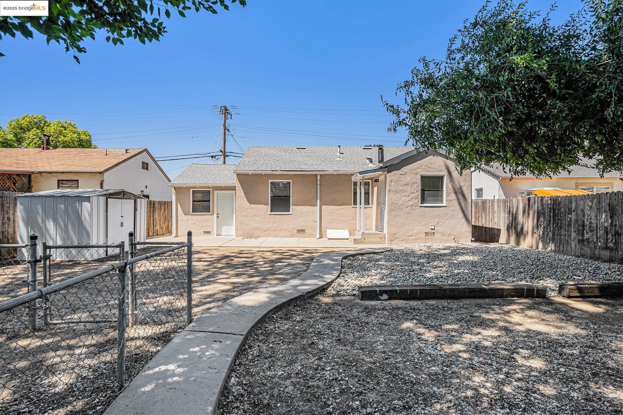315 W Madill St