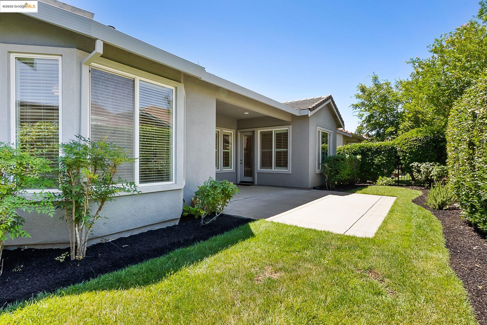 551 Quindell Way