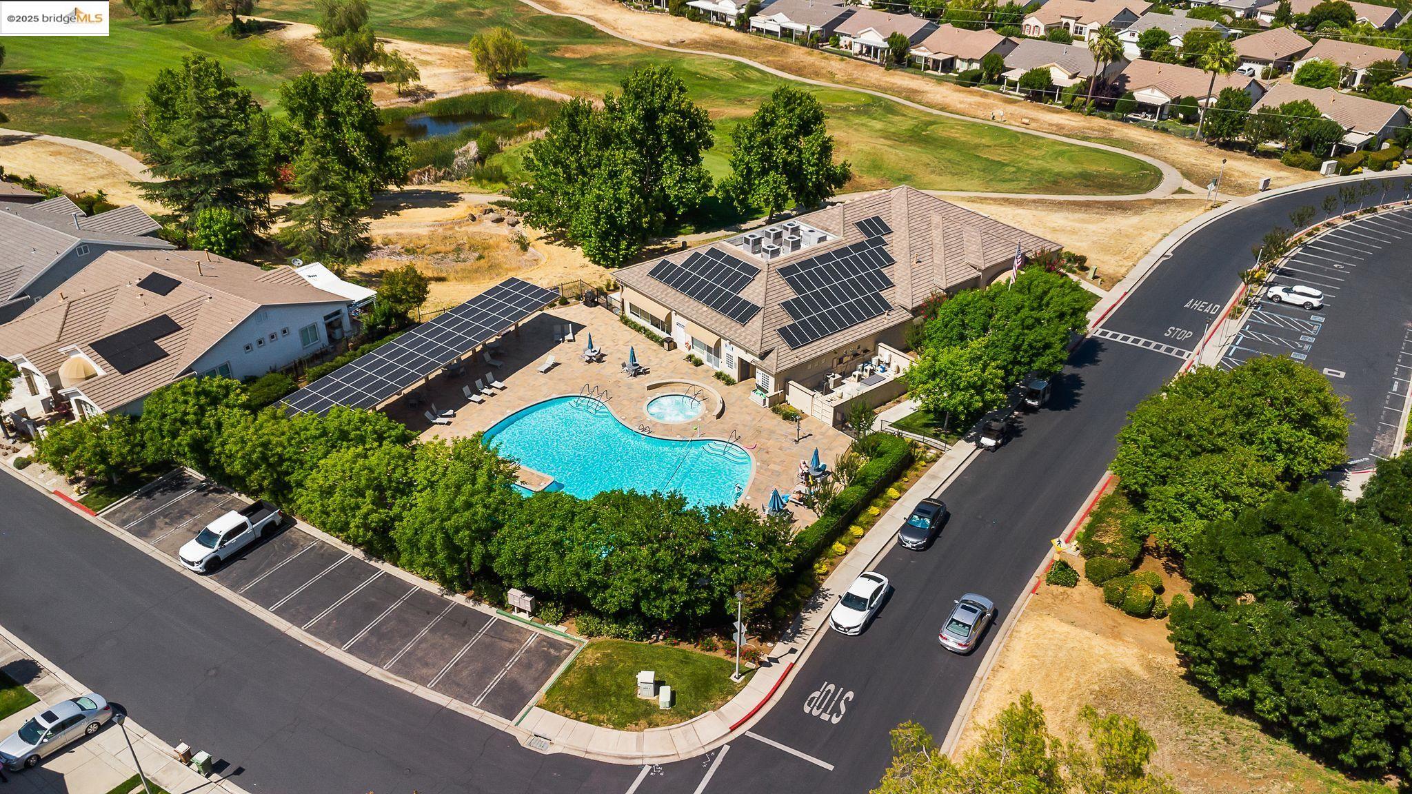 551 Quindell Way