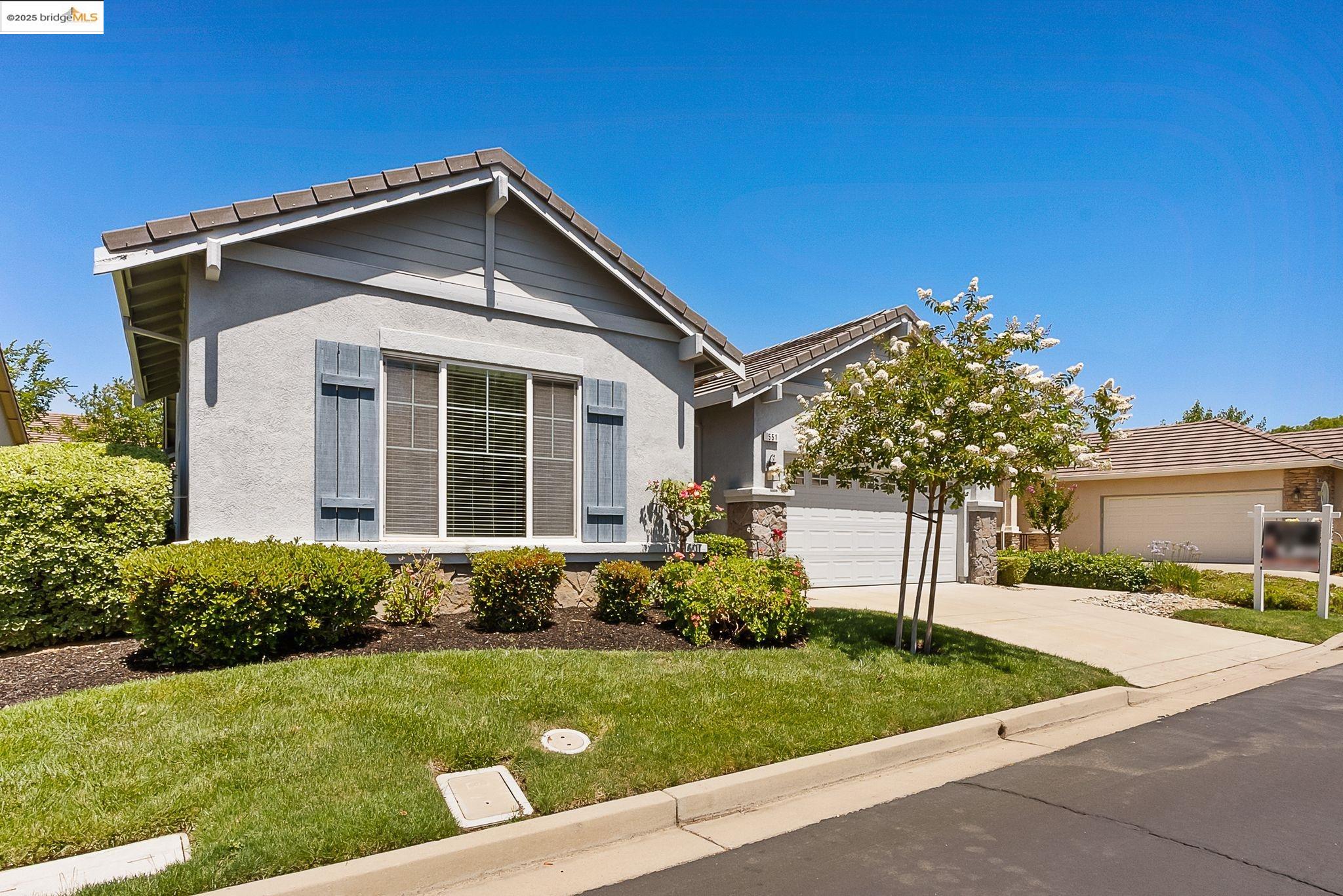 551 Quindell Way