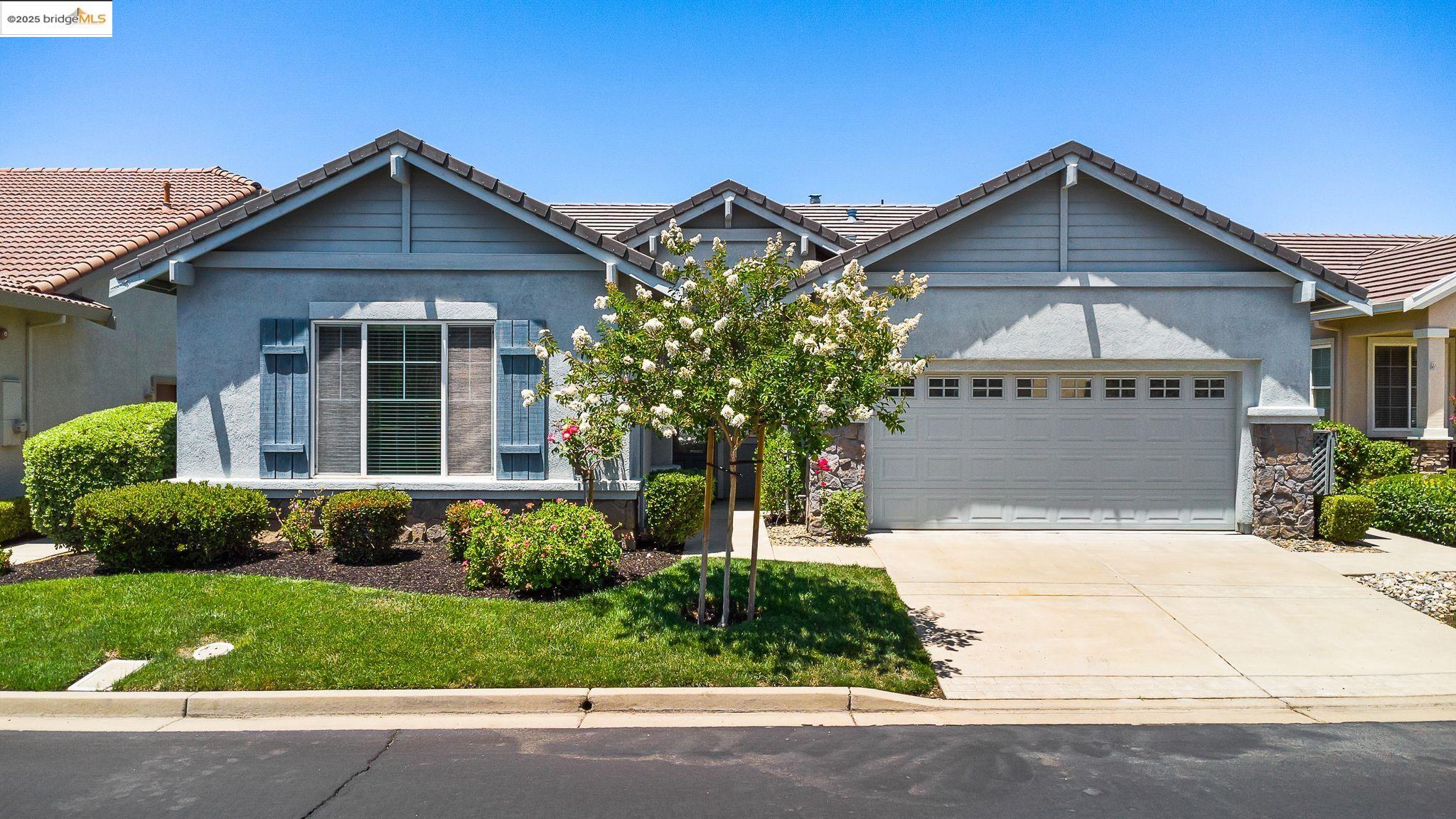 551 Quindell Way