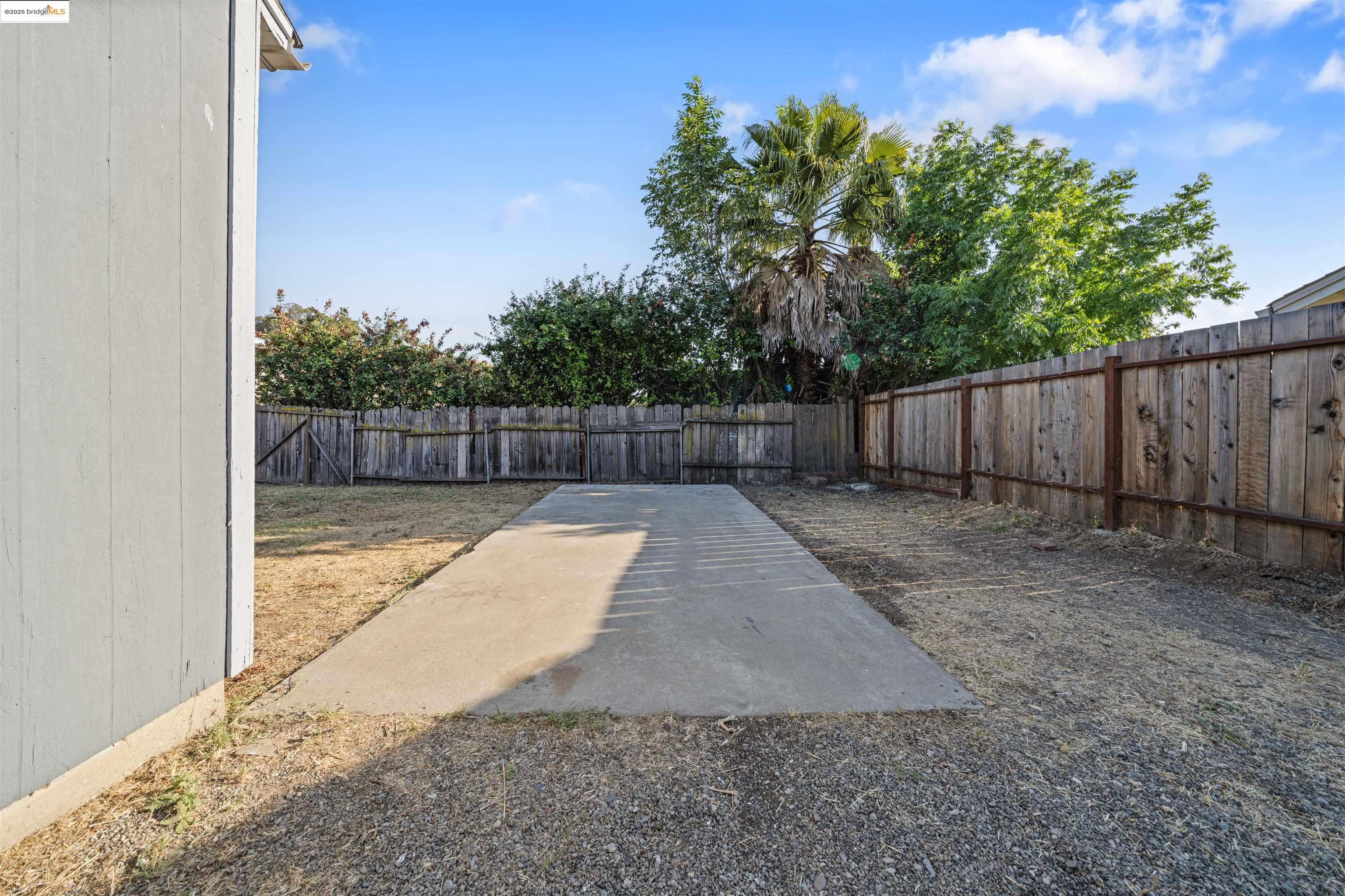 4040 Ellis Rd