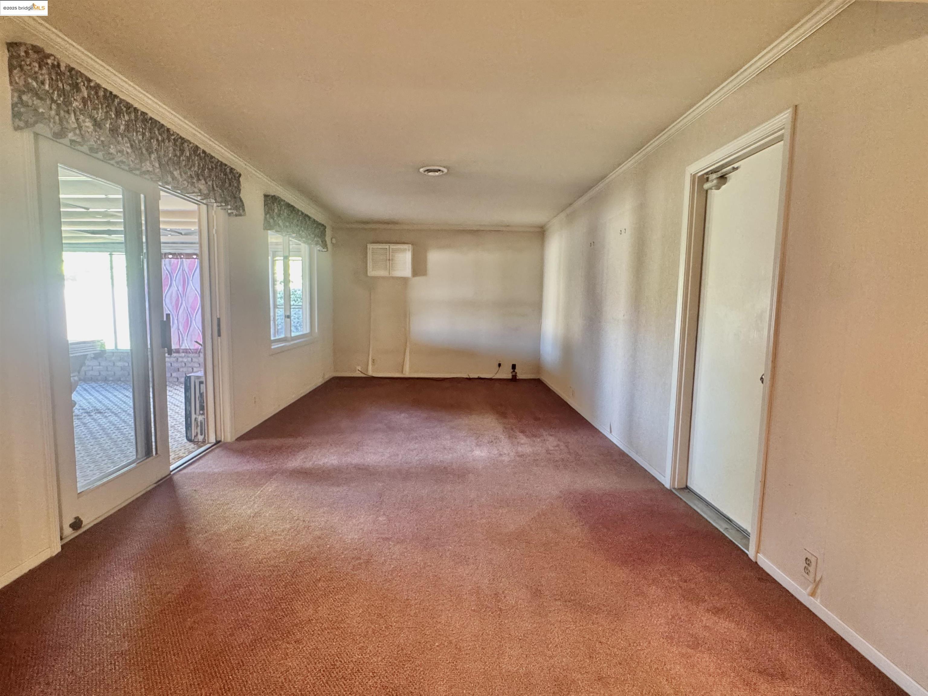 4023 Roland Dr