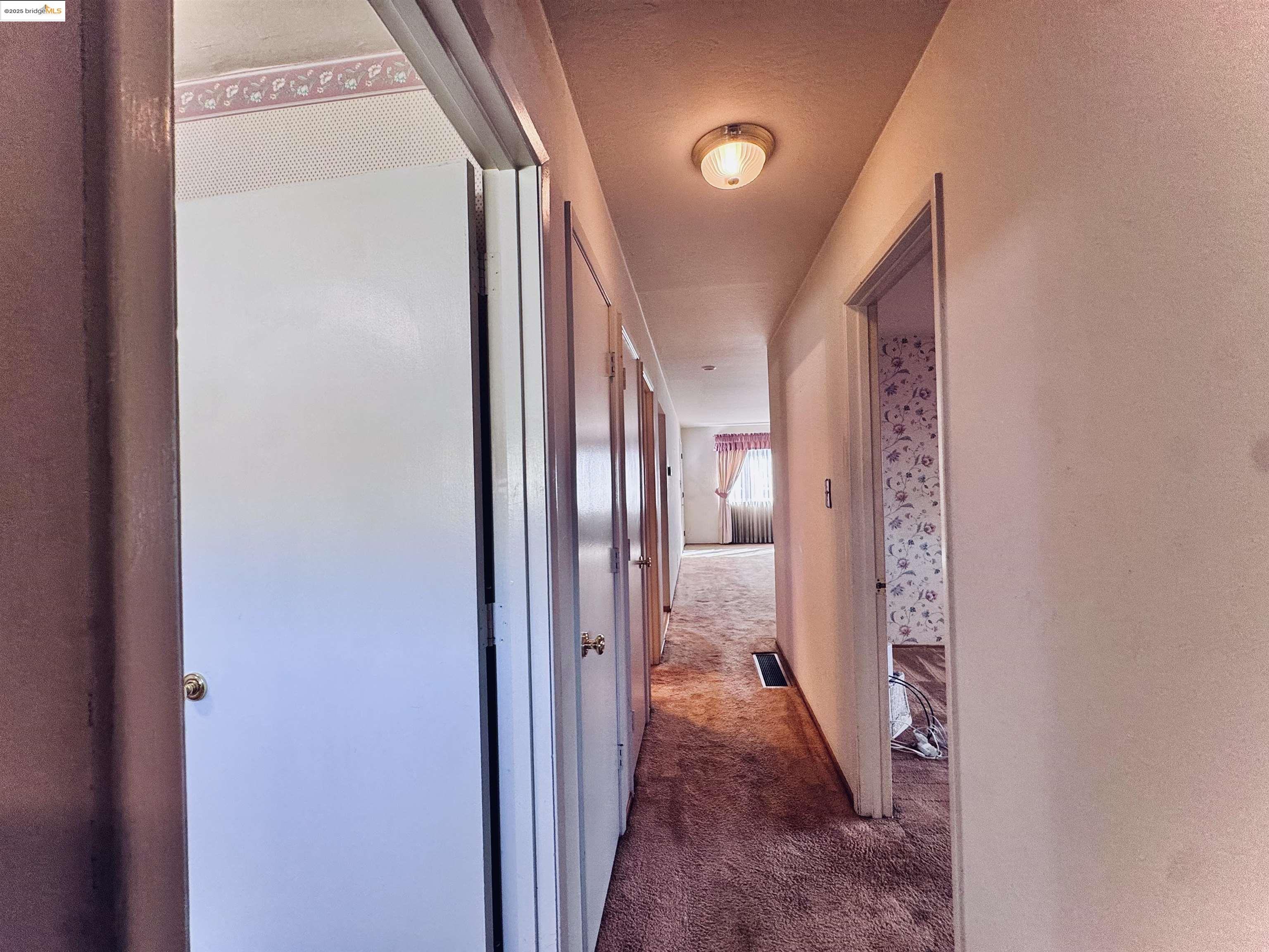 4023 Roland Dr