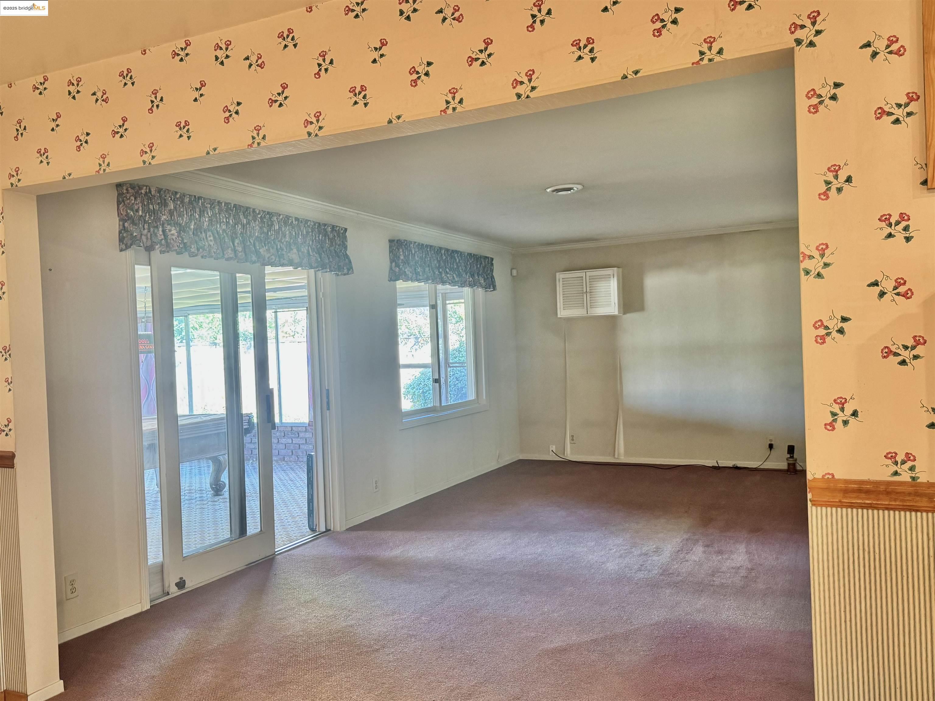 4023 Roland Dr