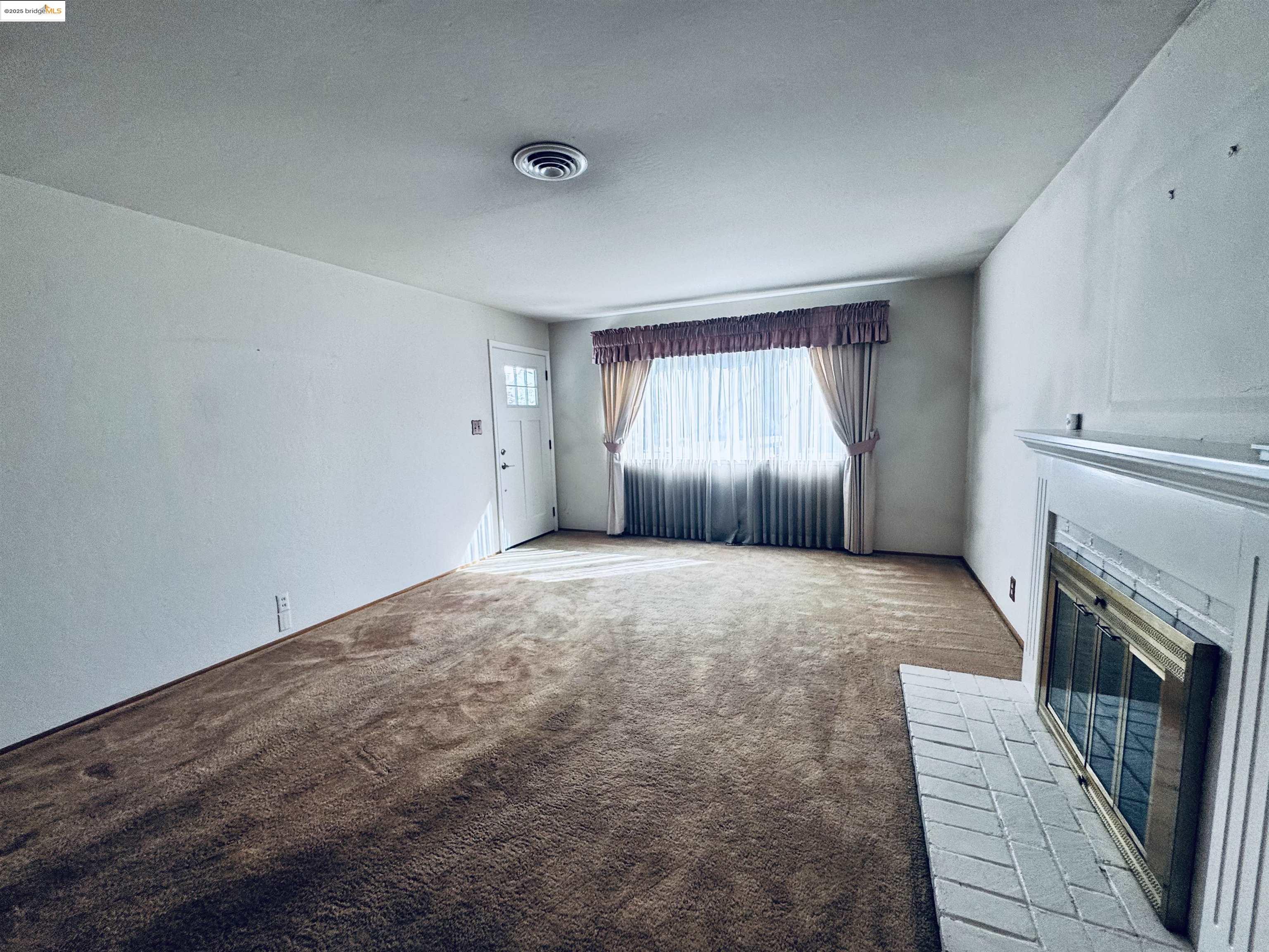 4023 Roland Dr