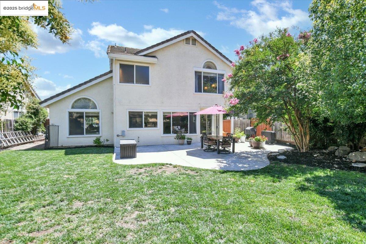 4011 Folsom Dr