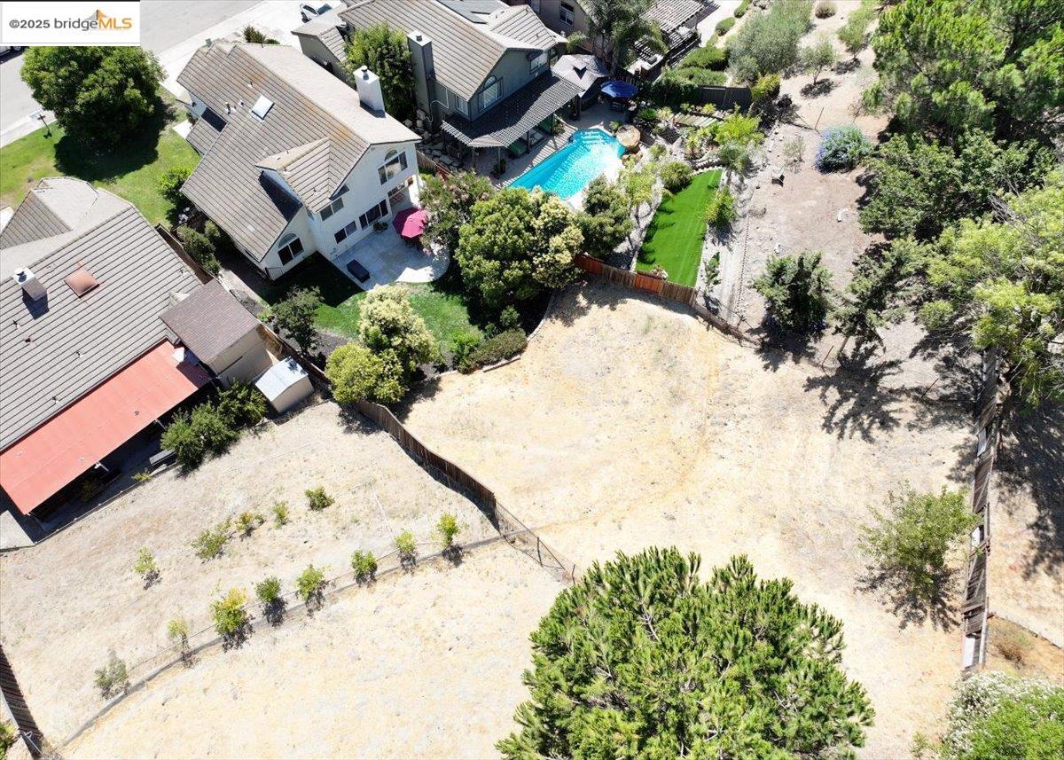 4011 Folsom Dr