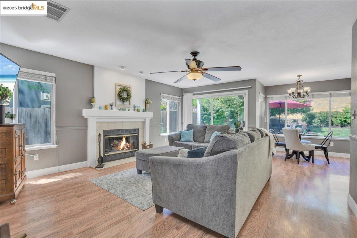 4011 Folsom Dr