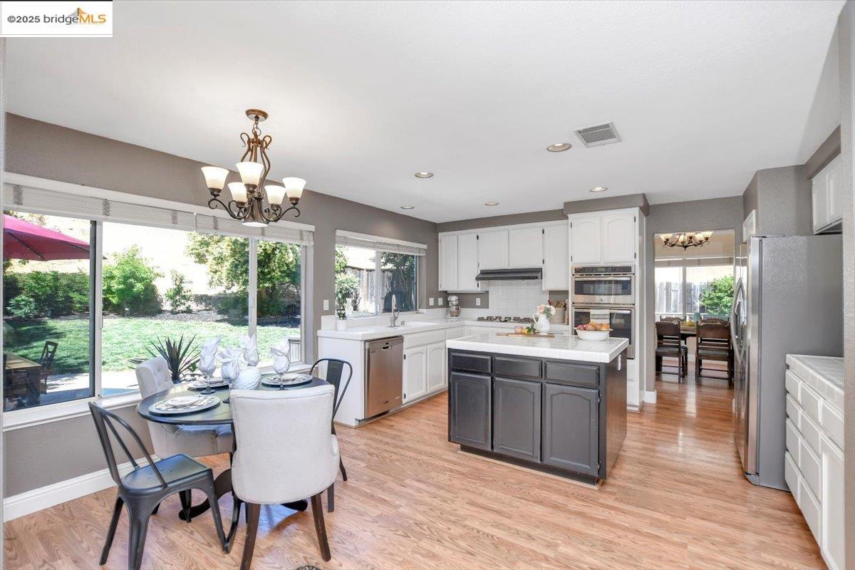 4011 Folsom Dr