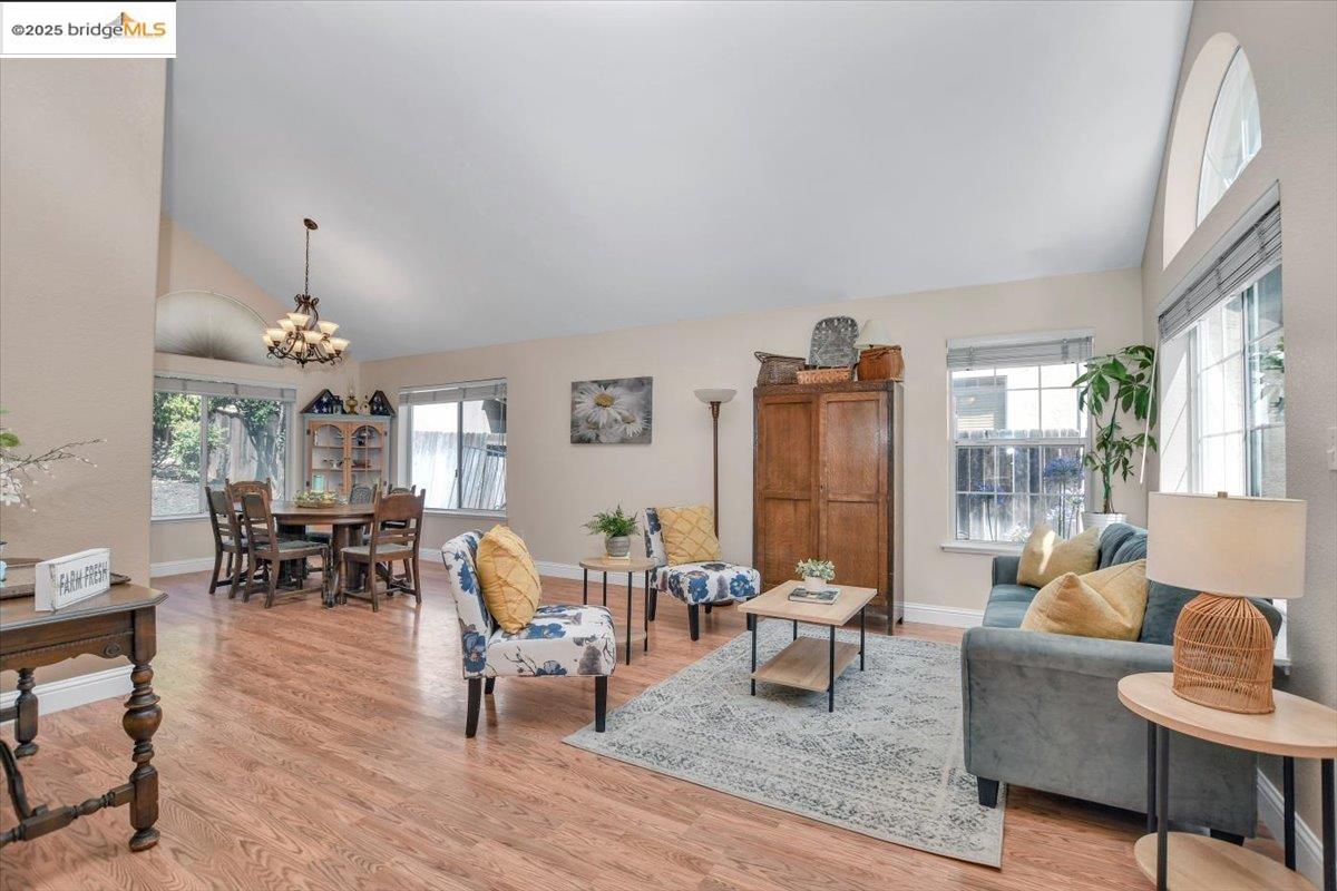 4011 Folsom Dr