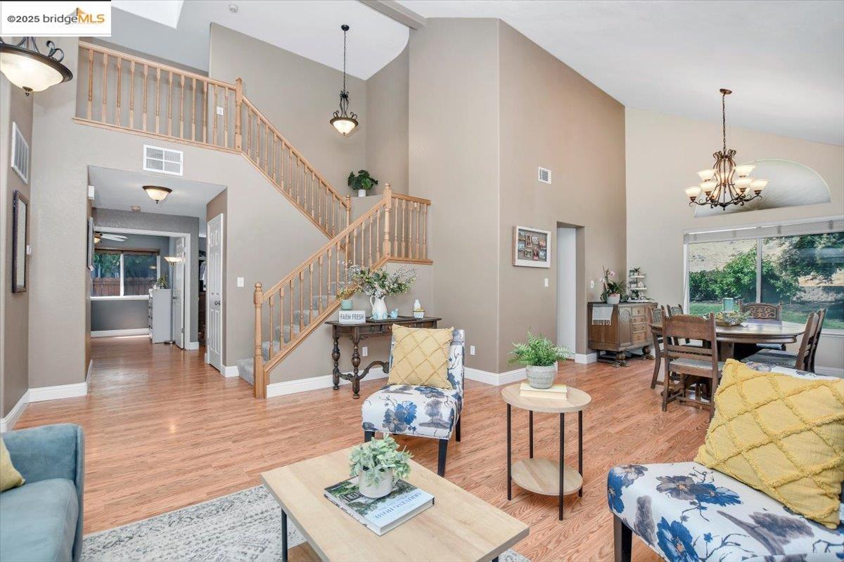 4011 Folsom Dr