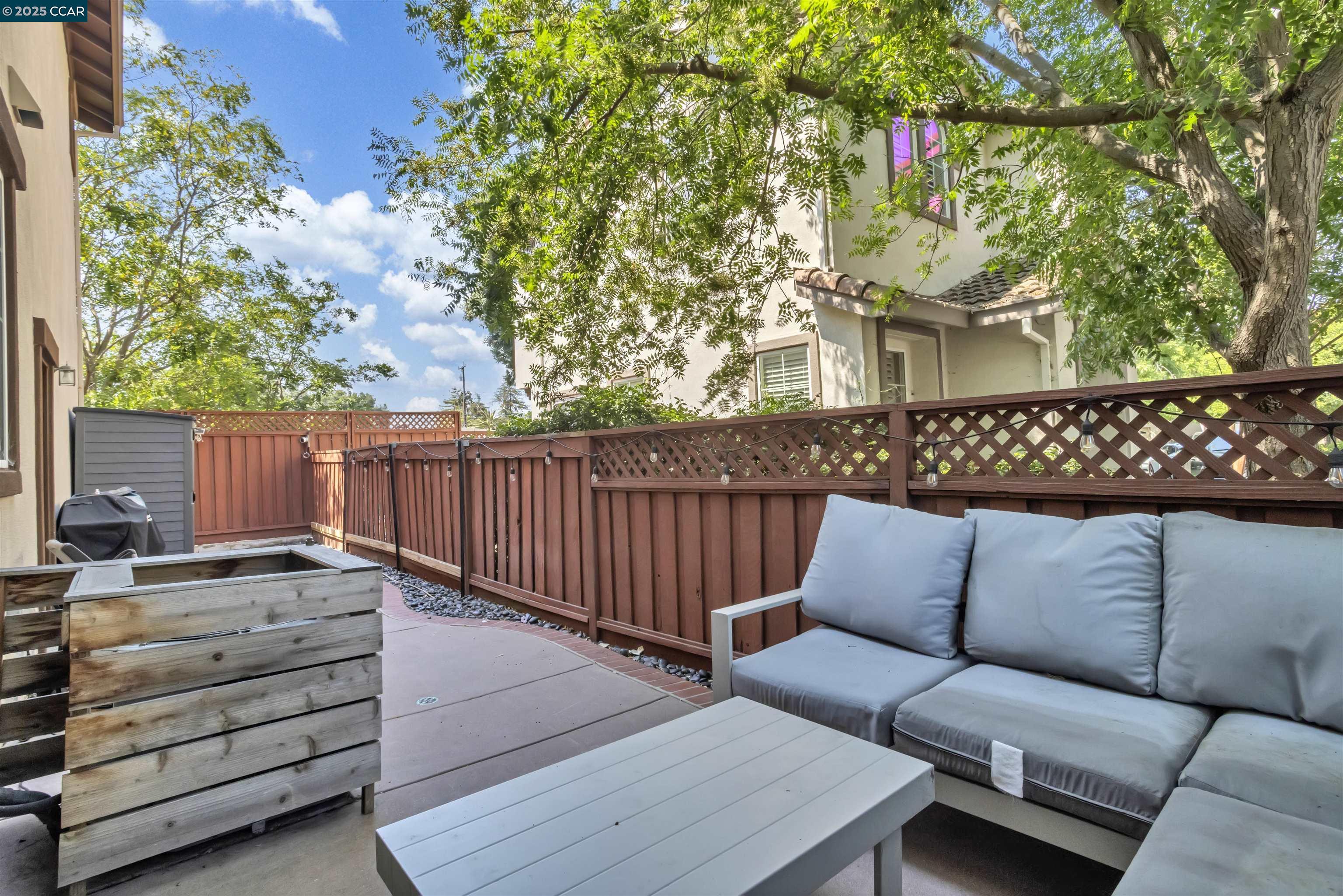 1850 Basie Ct