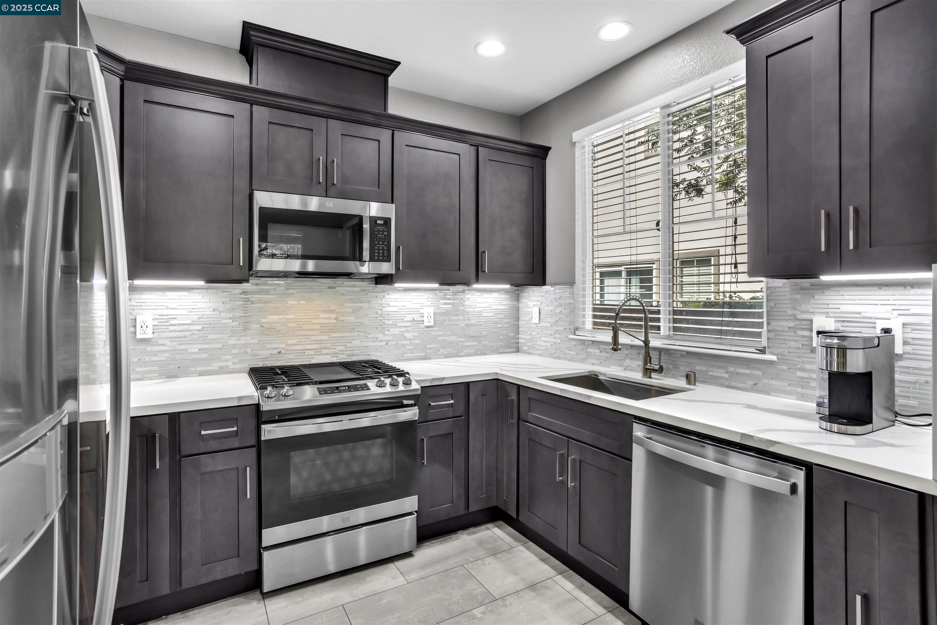 1850 Basie Ct