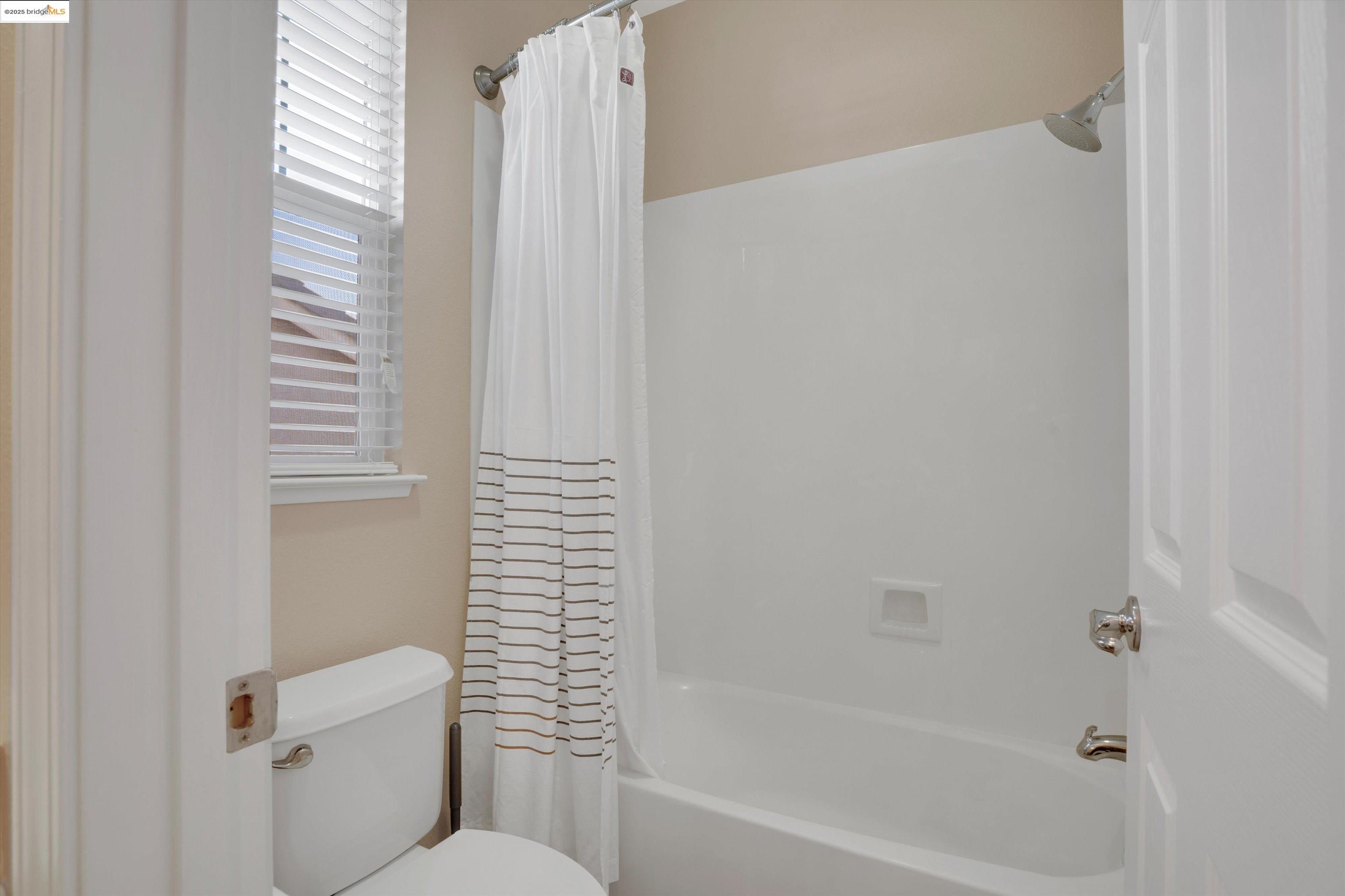 2335 Winchester Loop