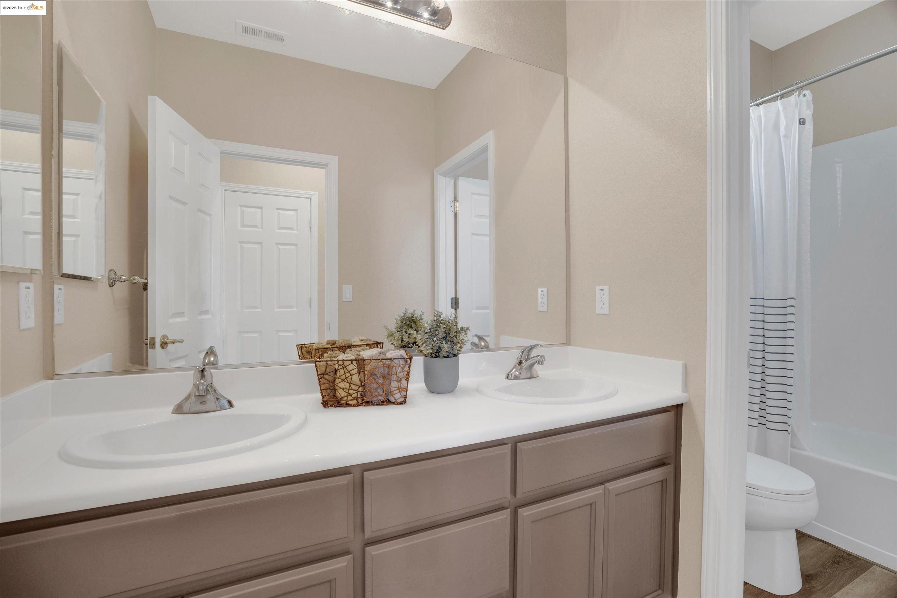 2335 Winchester Loop