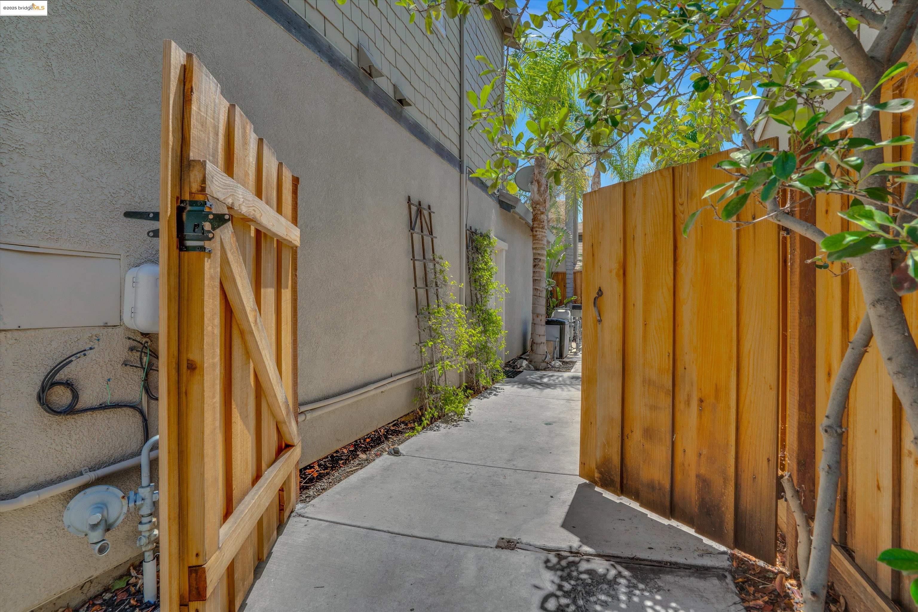 2335 Winchester Loop