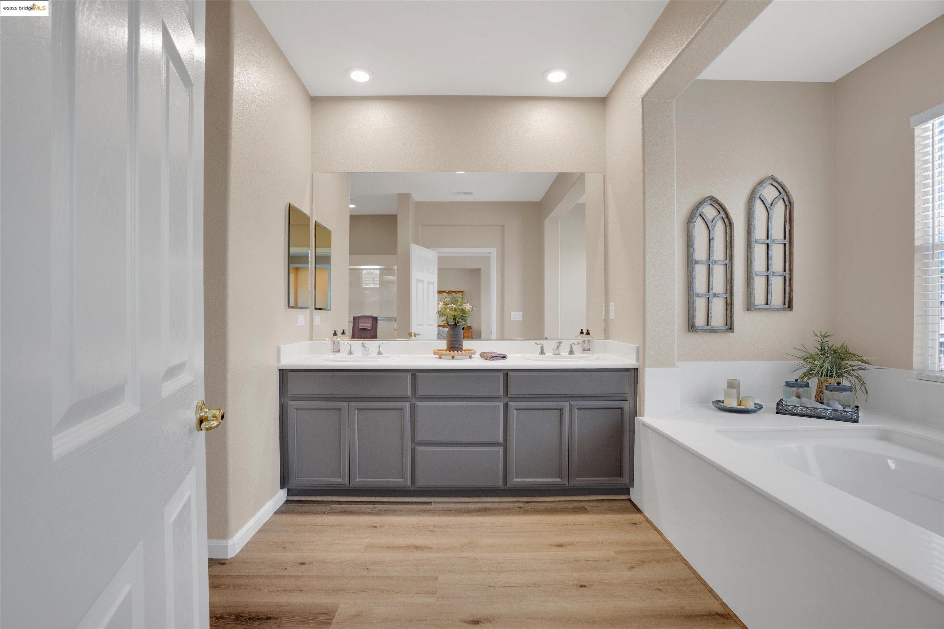 2335 Winchester Loop