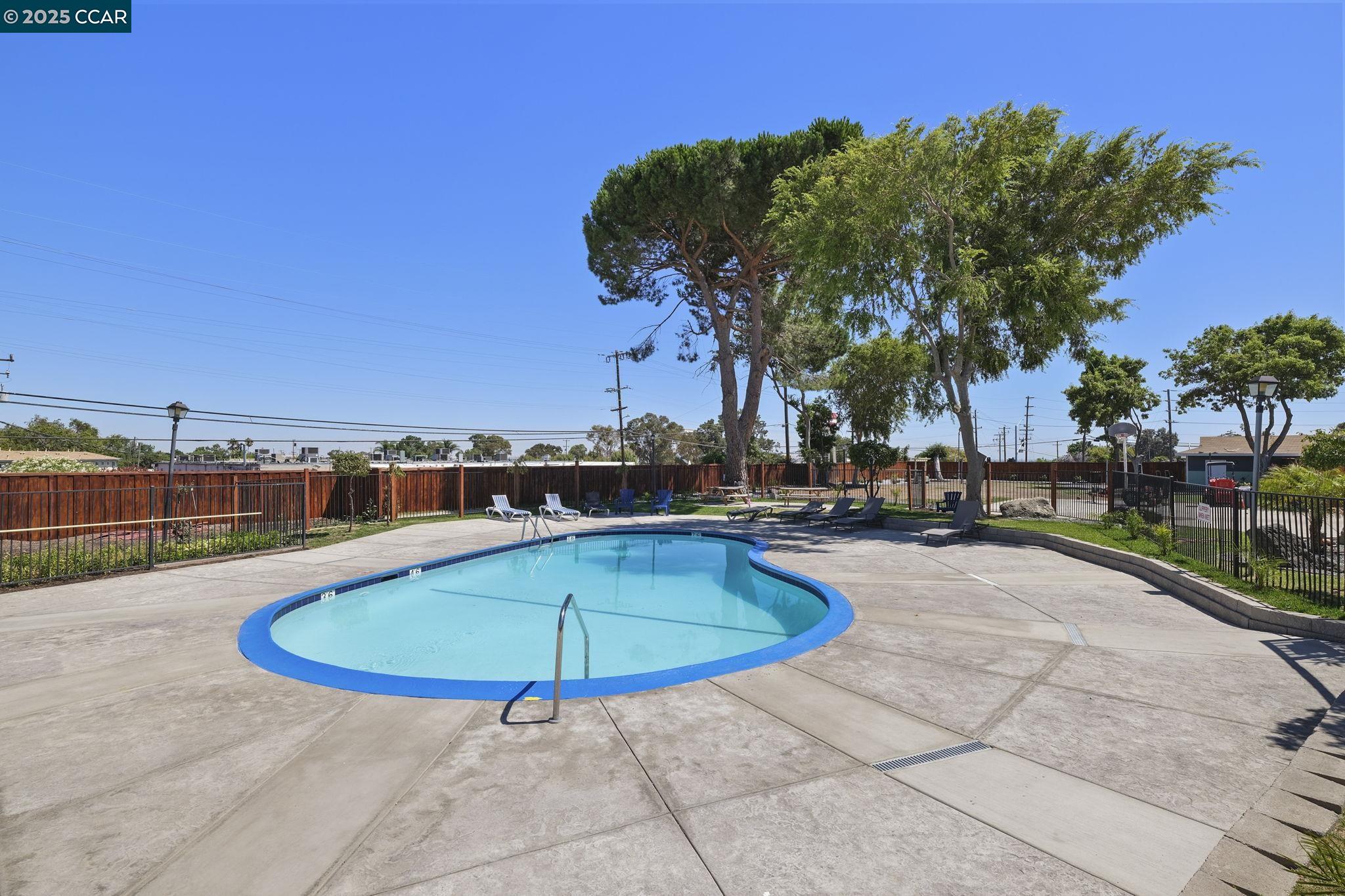 55 Pacifica Ave # 96