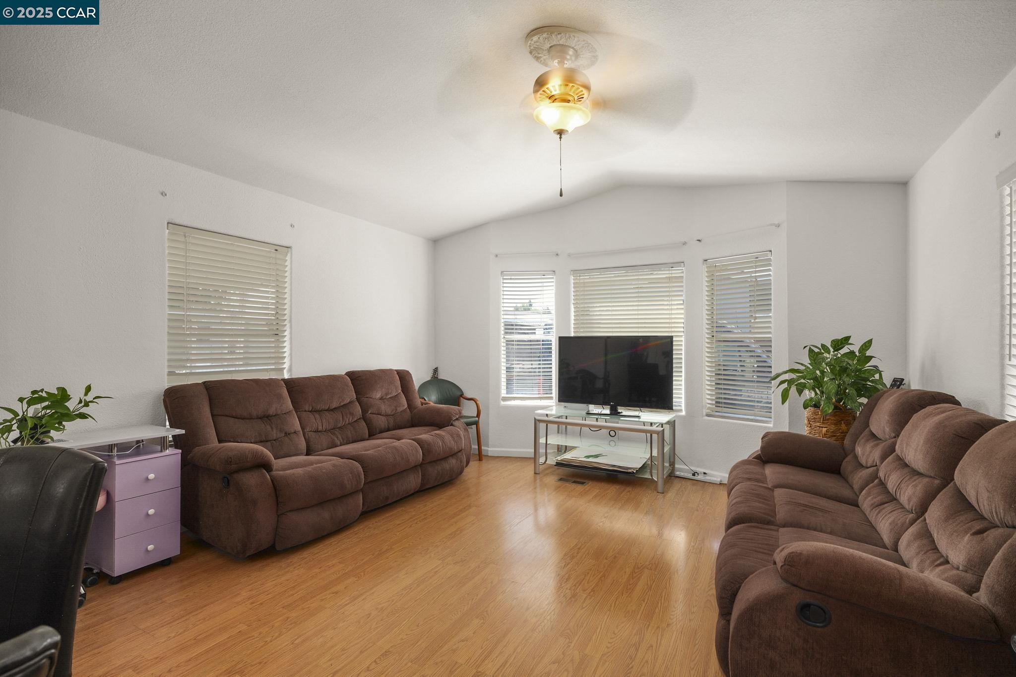 55 Pacifica Ave # 96