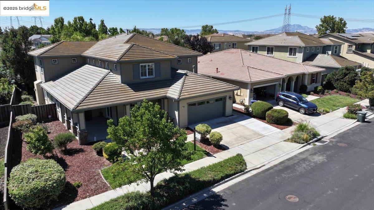 1273 Poplar Dr