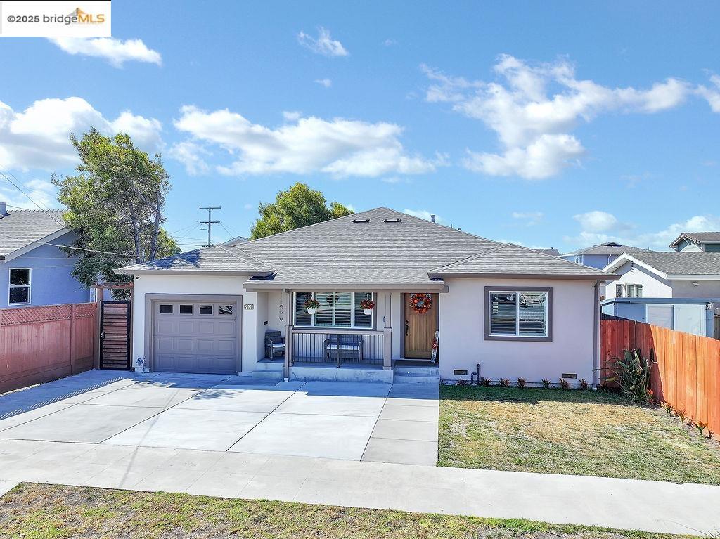 2020 Virginia Ave