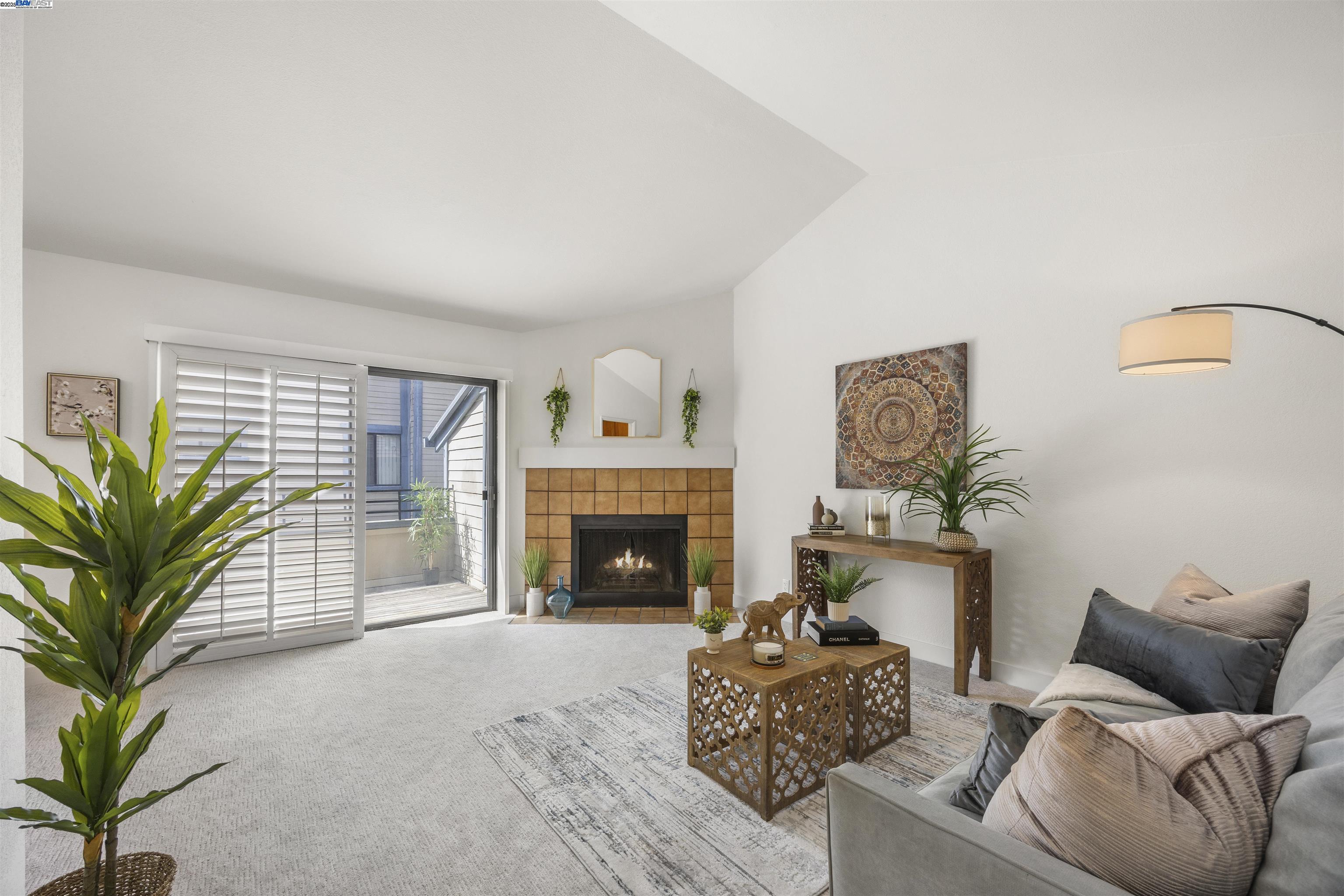 6047 Joaquin Murieta Ave # G