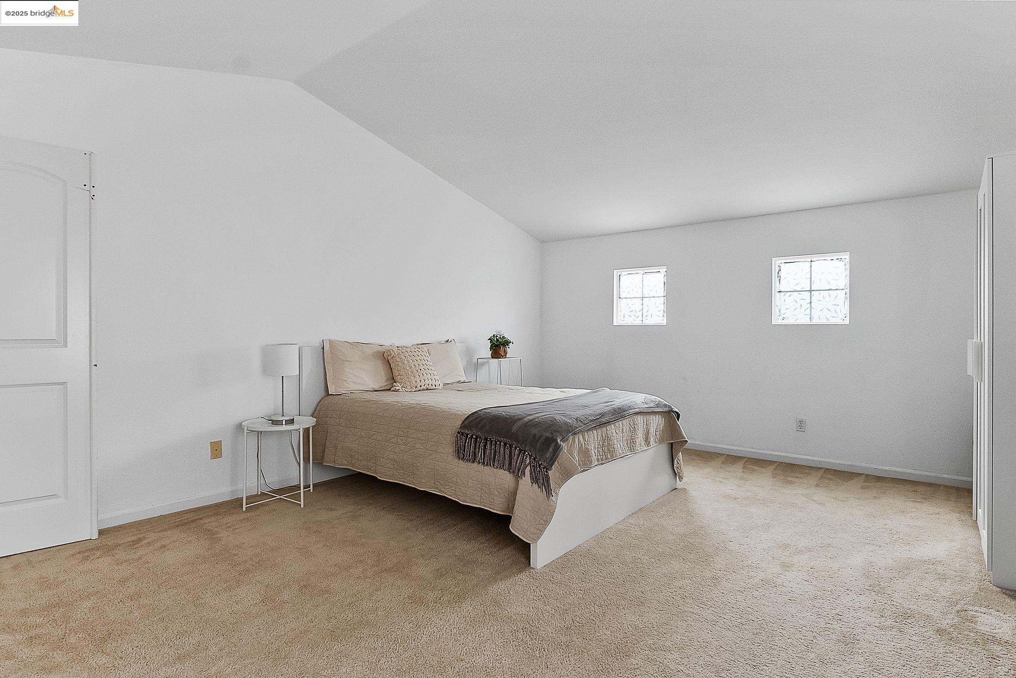 2393 Fieldgate Dr
