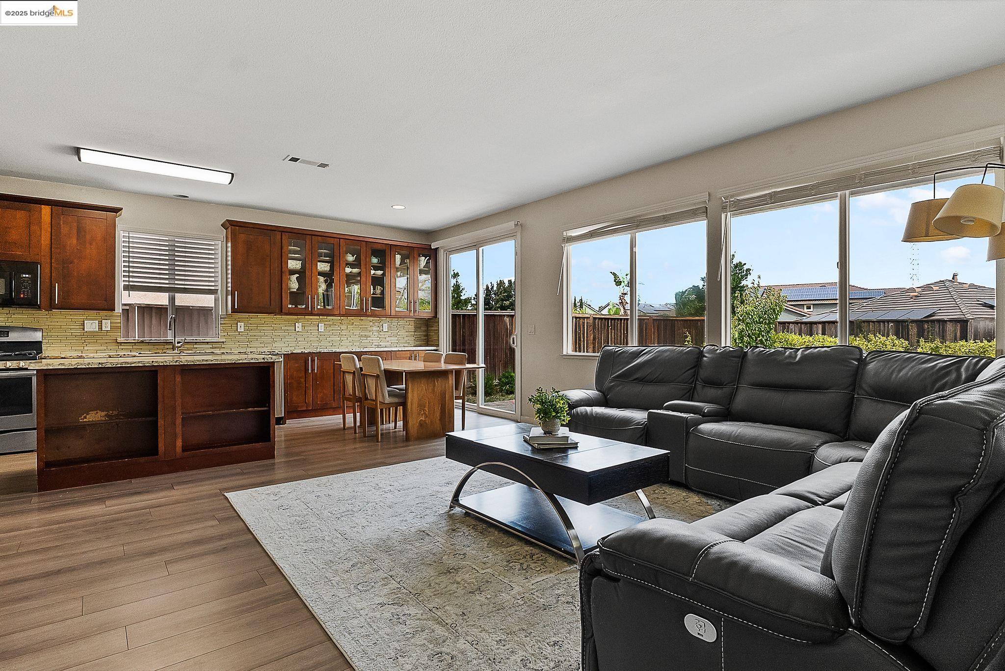 2393 Fieldgate Dr