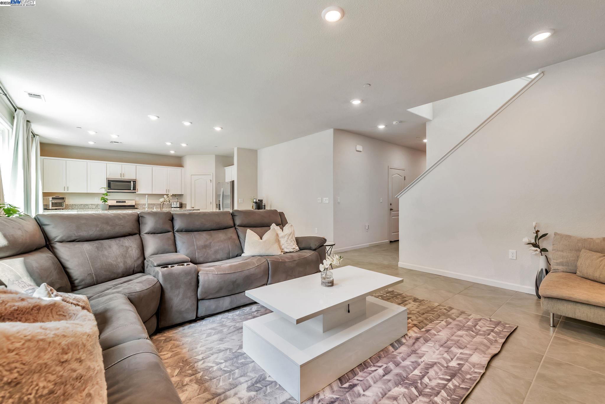 217 Agata Way