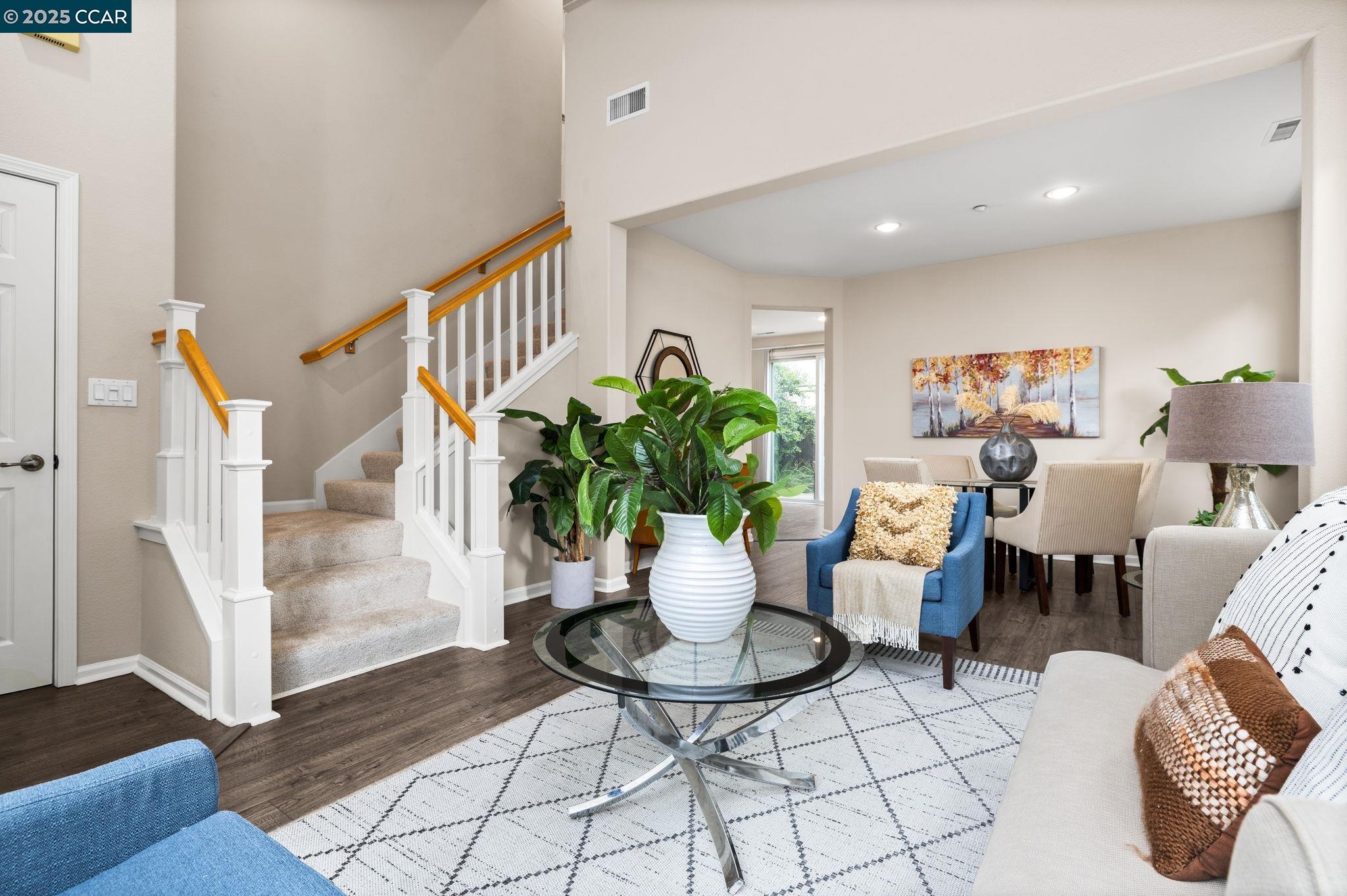 465 Blue Flax Ct