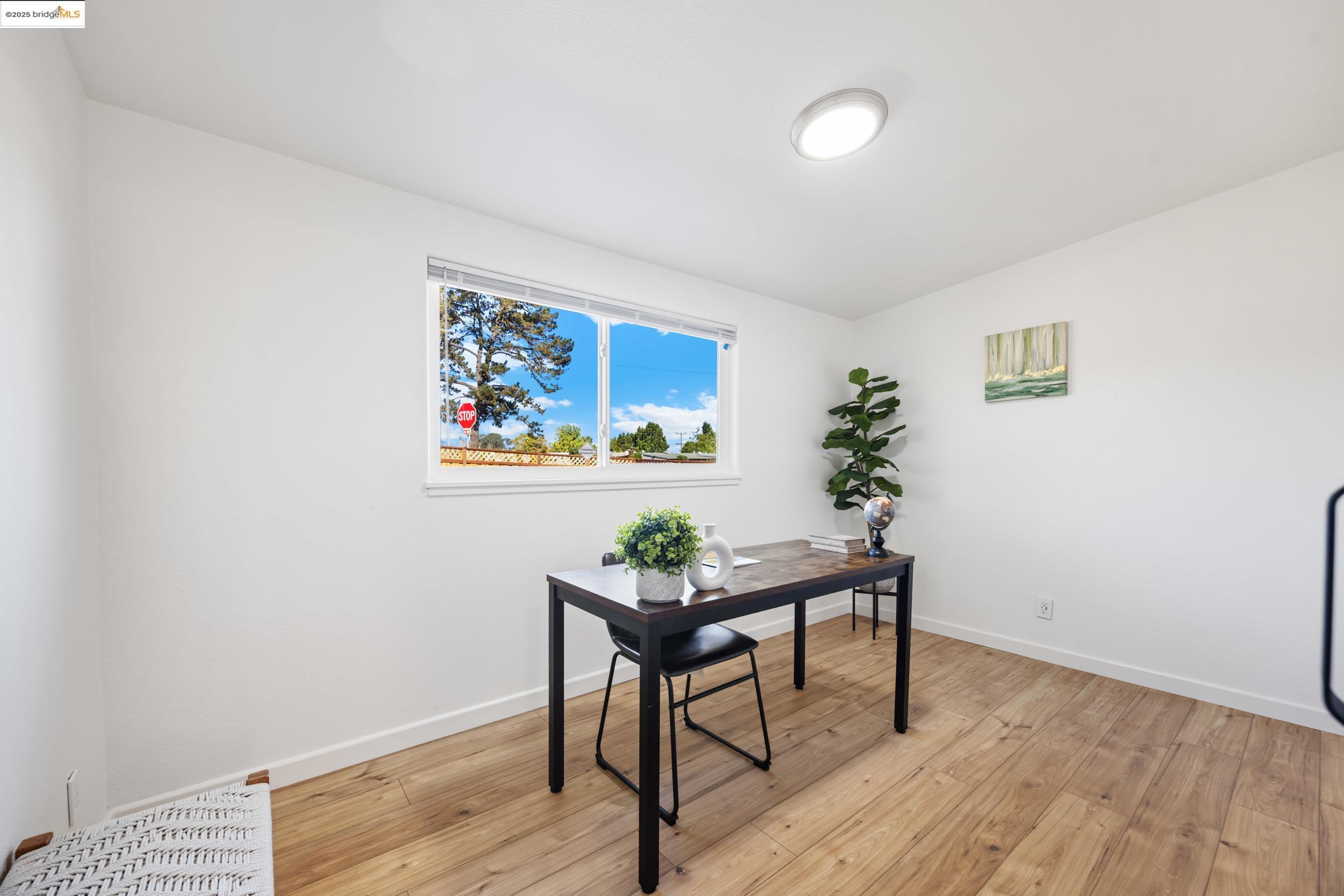 401 Alhambra Ave