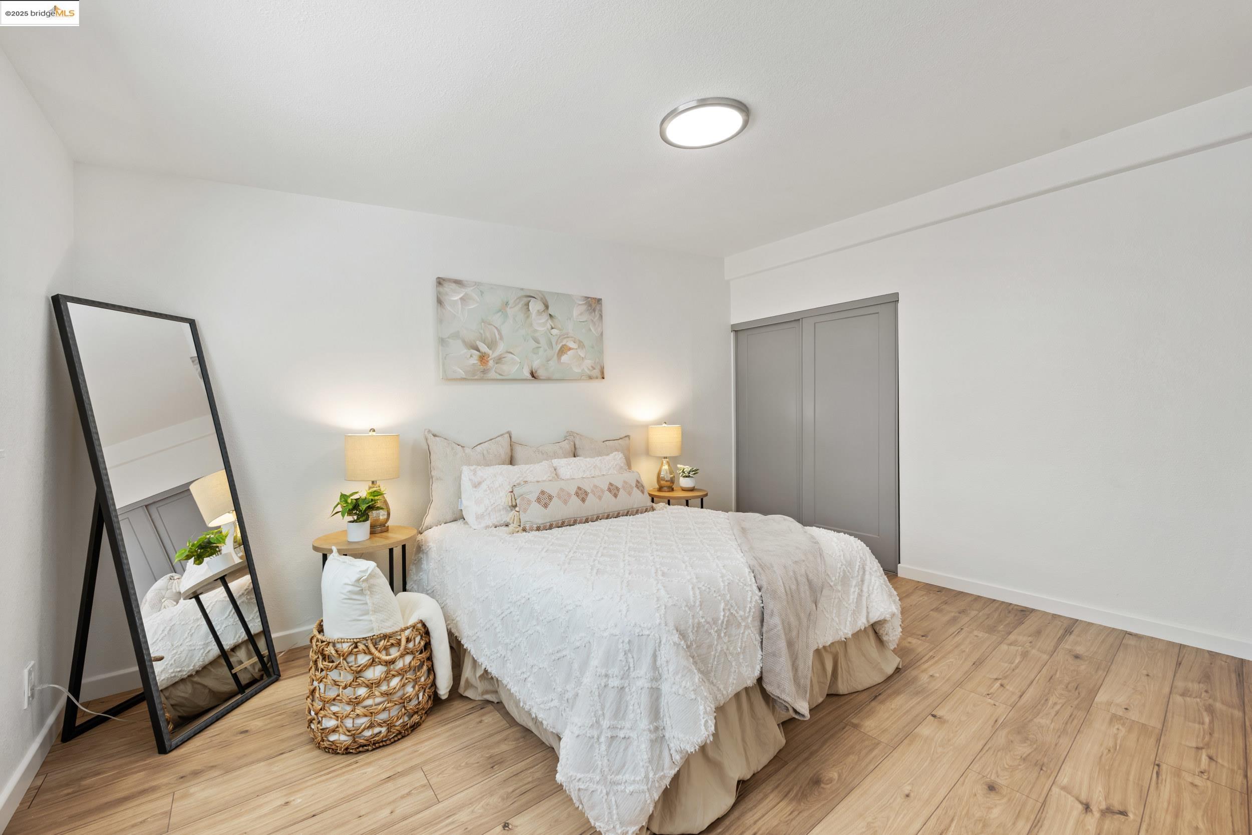 401 Alhambra Ave