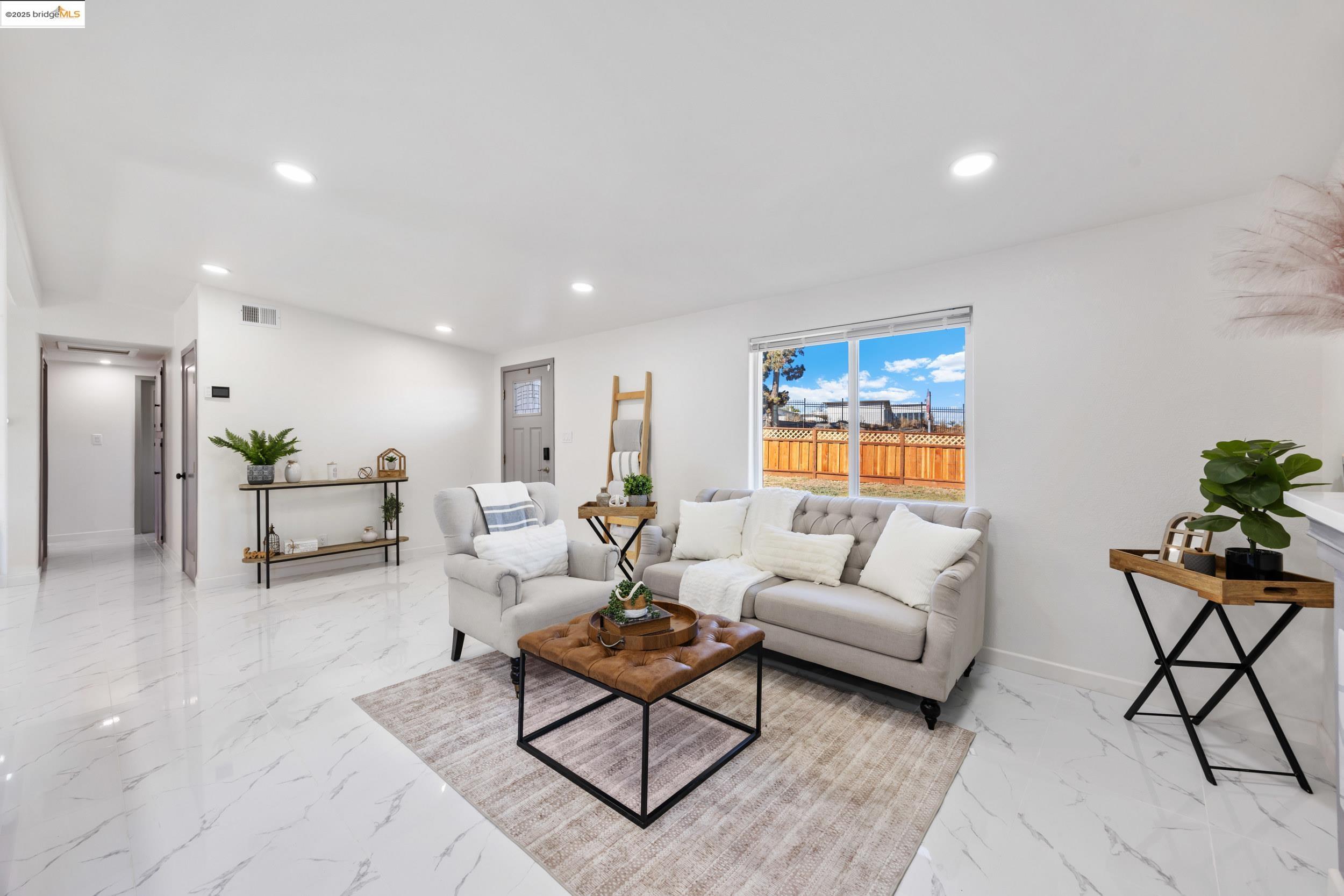 401 Alhambra Ave