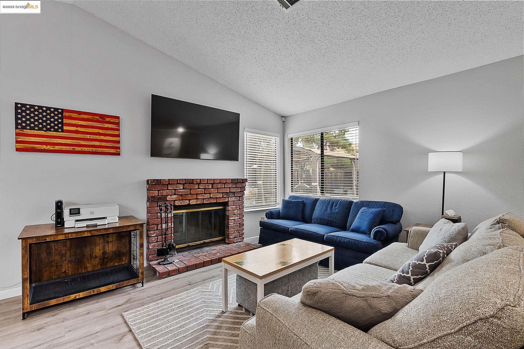 2829 Morro Dr