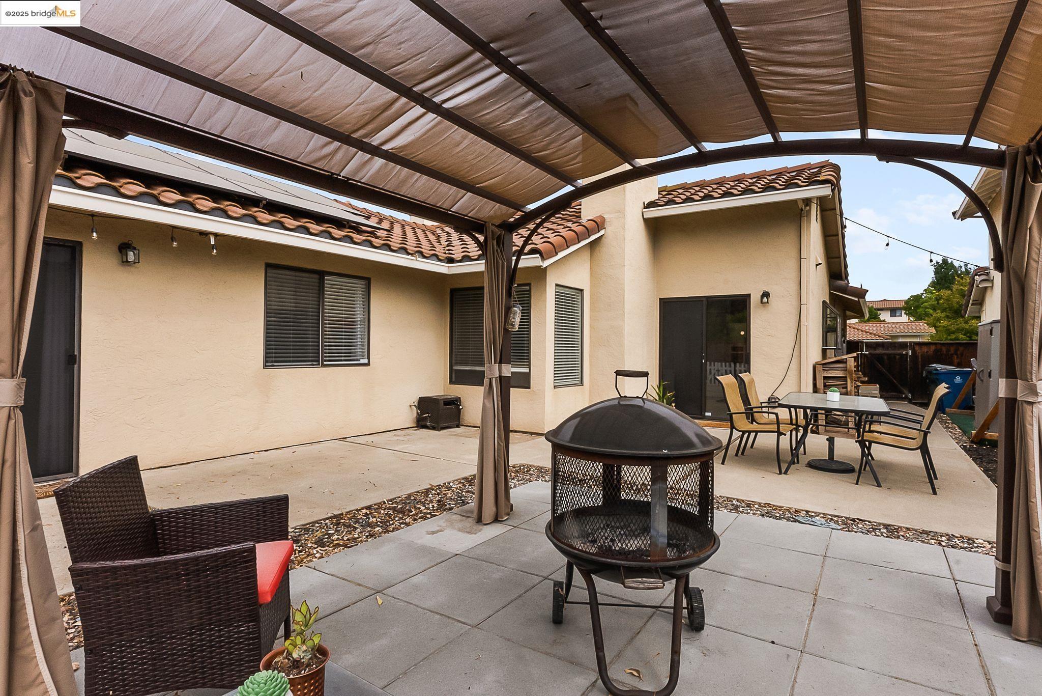 2829 Morro Dr