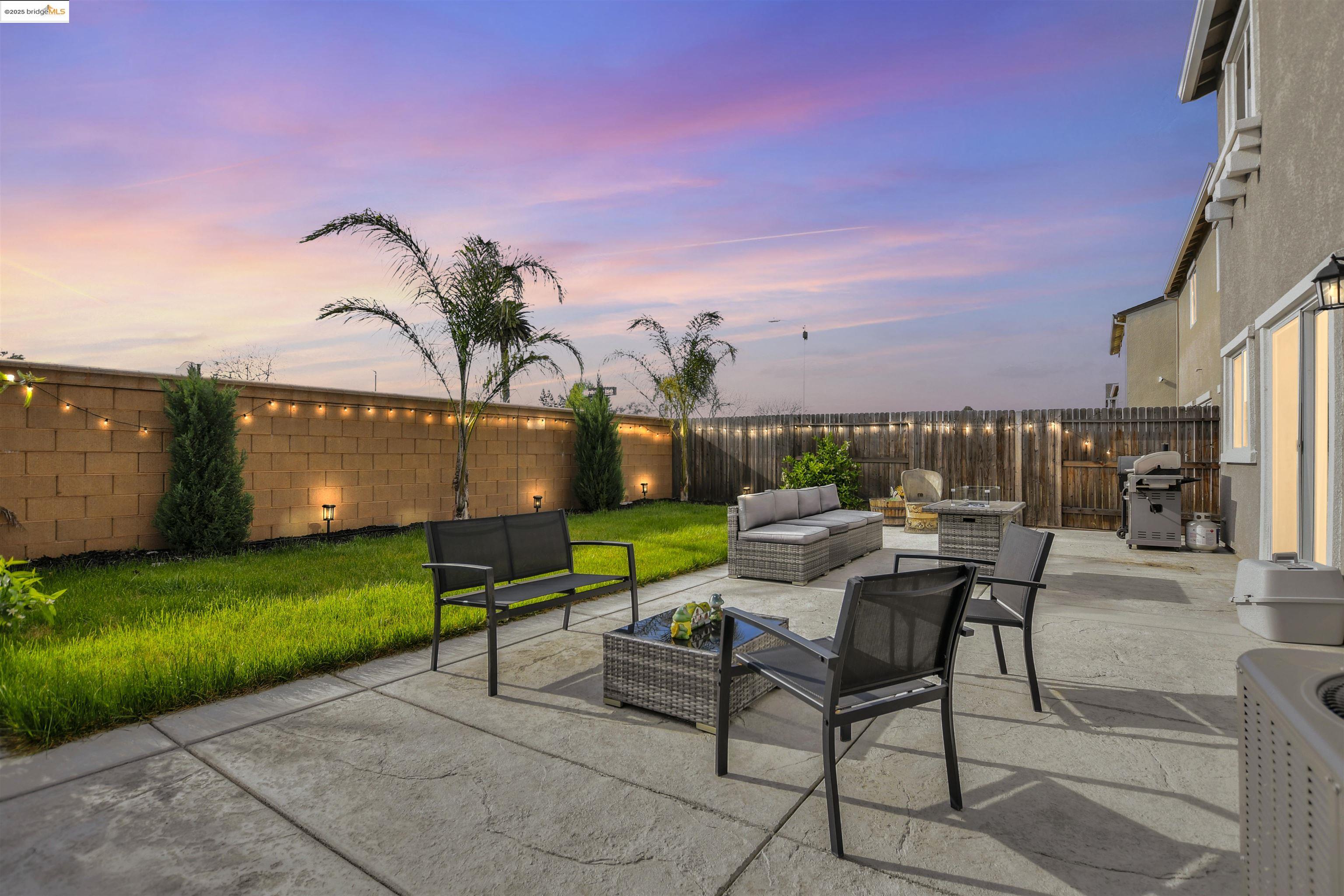 1413 Santini Ave