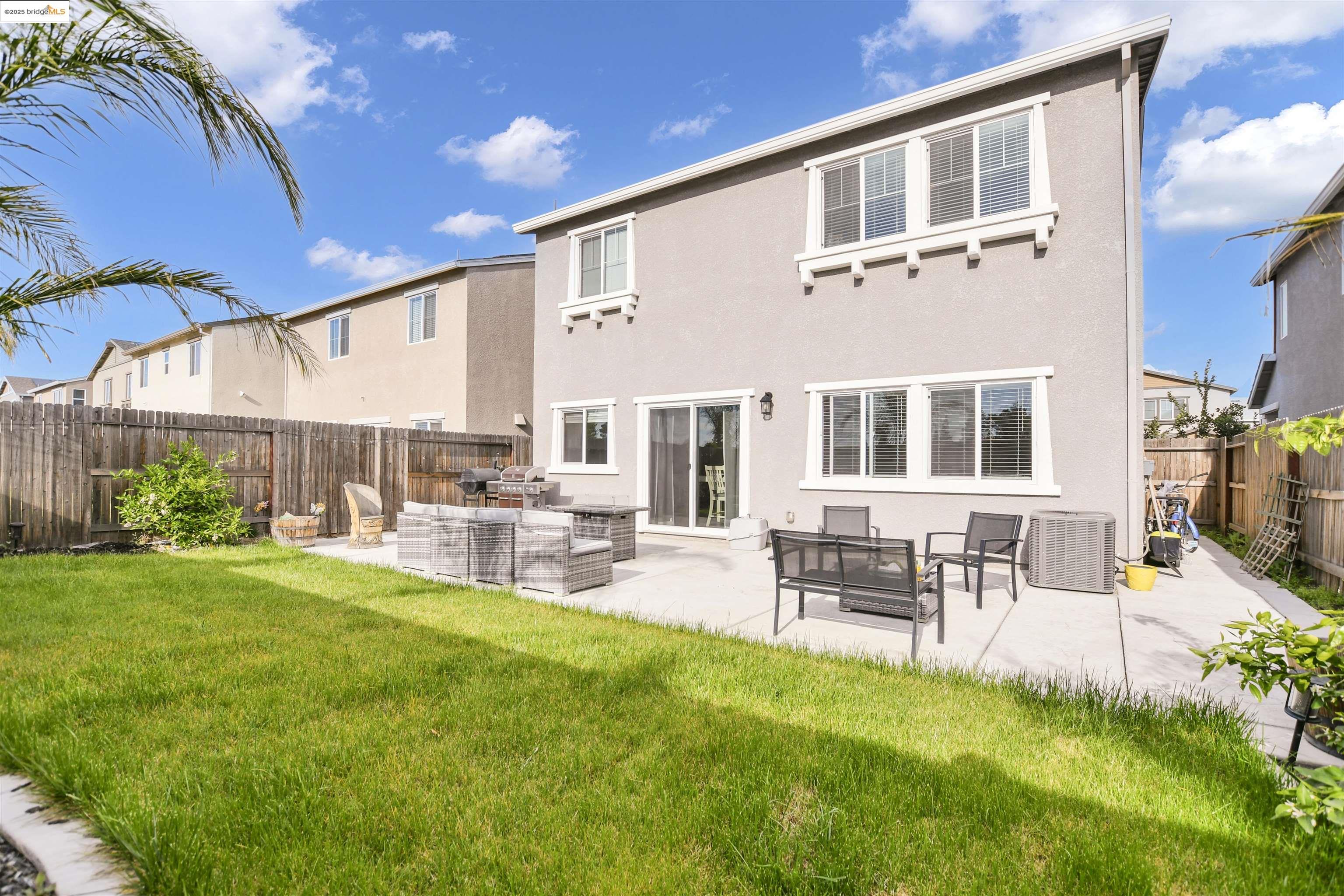 1413 Santini Ave