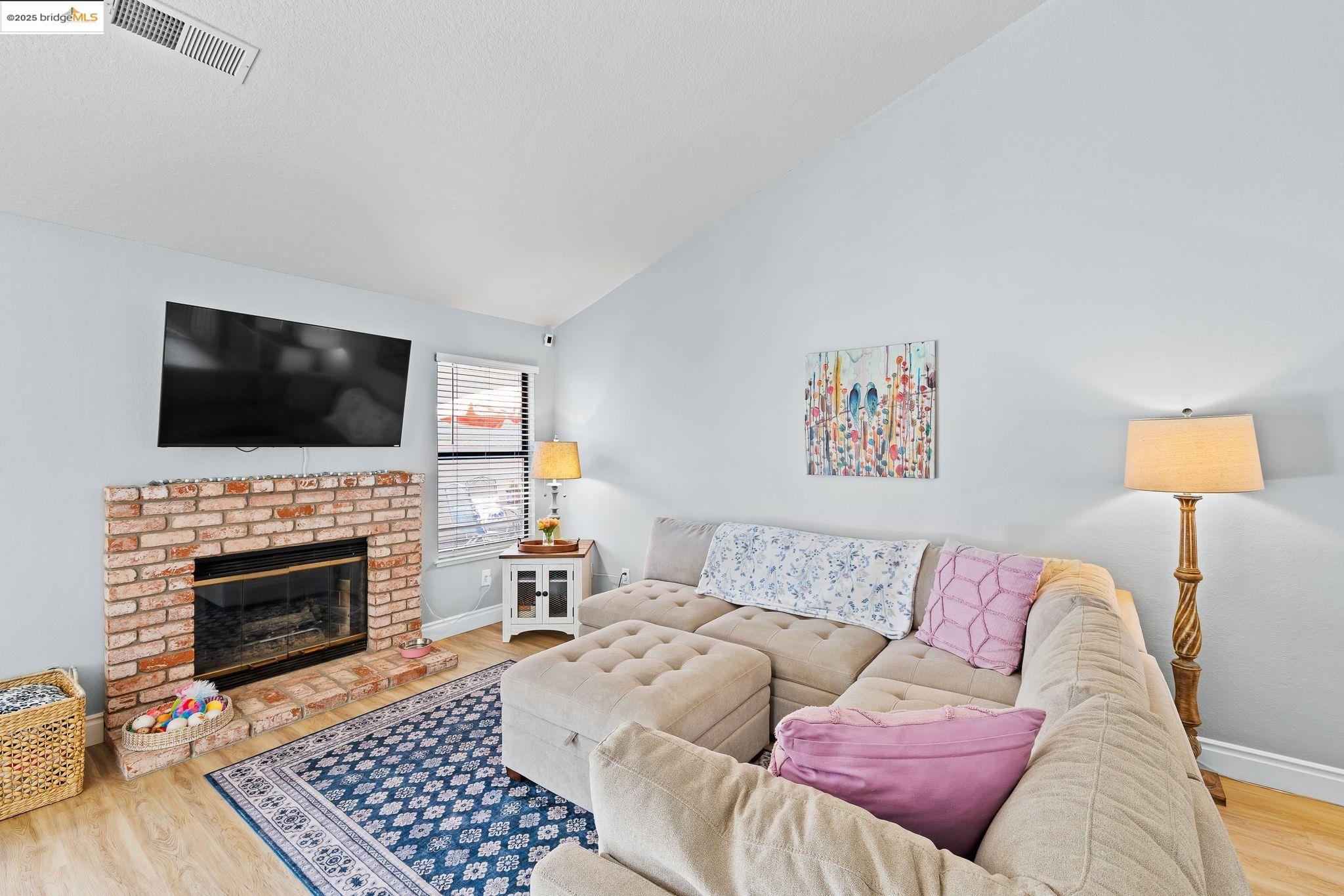 2256 Camborne Dr