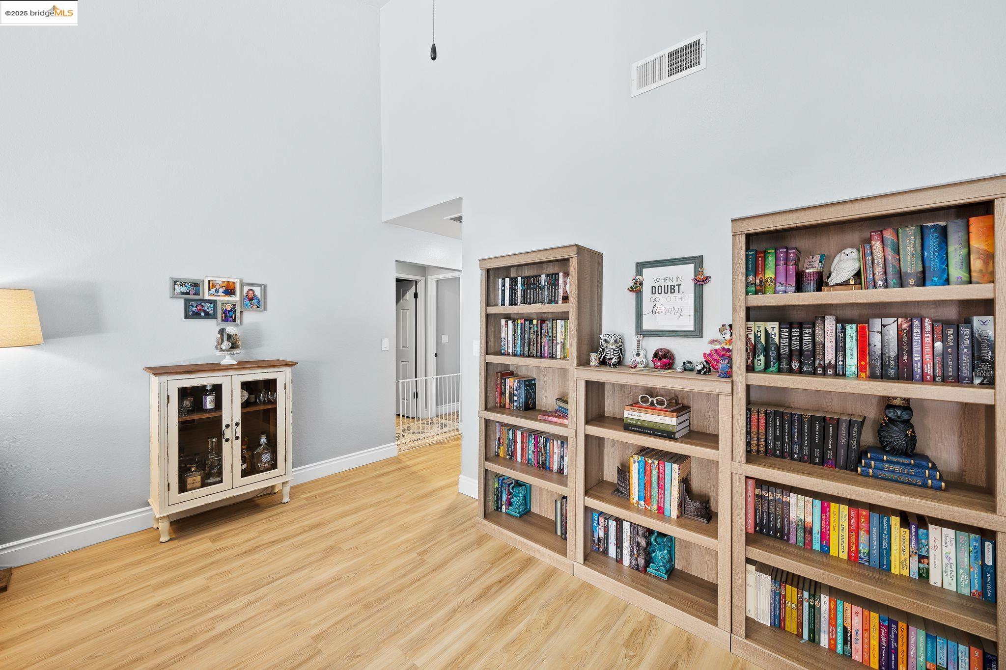 2256 Camborne Dr